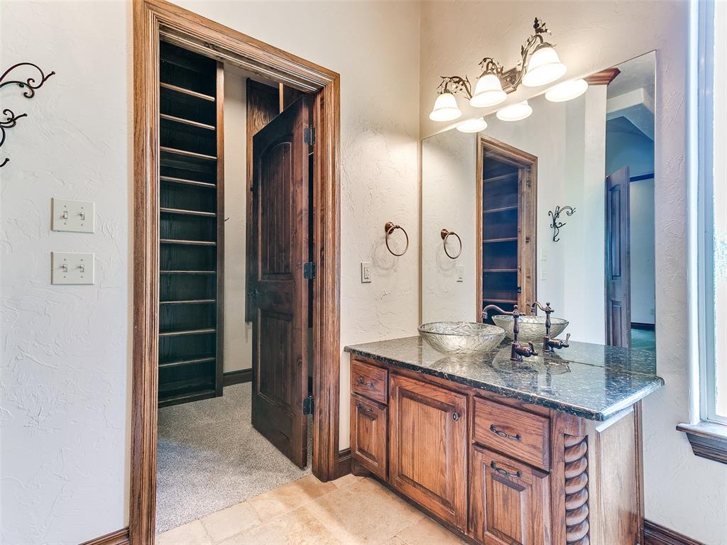 Choctaw, Oklahoma, 73020, United States, 4 Bedrooms Bedrooms, ,5 BathroomsBathrooms,Residential,For Sale,1978784