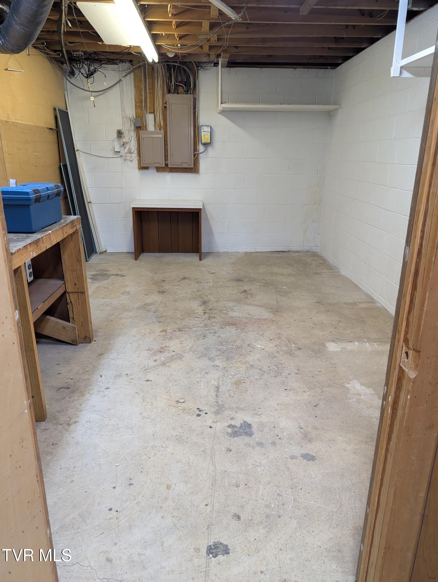 Johnson City, Tennessee, 37604, United States, 4 Bedrooms Bedrooms, ,3 BathroomsBathrooms,Residential,For Sale,1978550