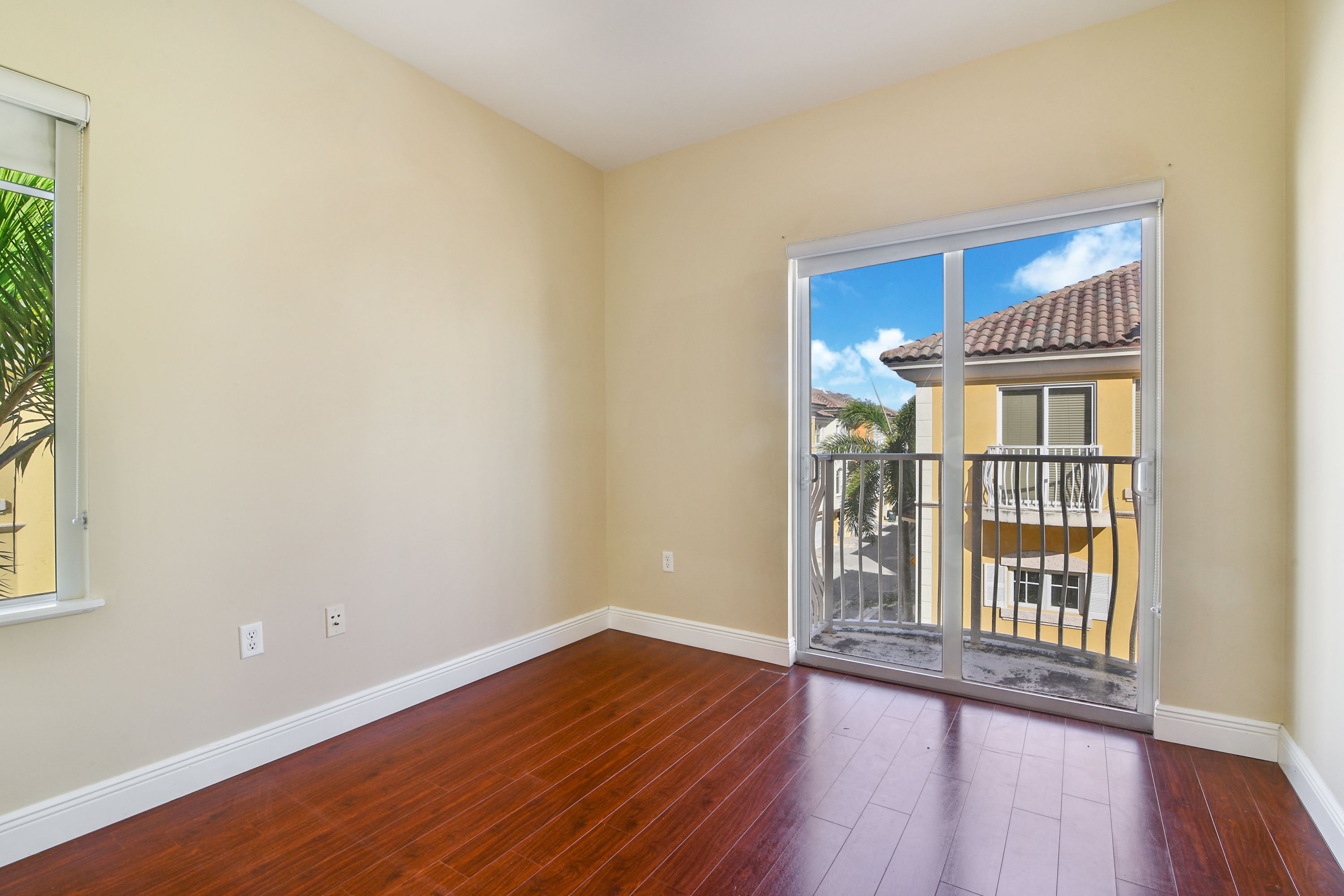  2707 NE 184th Ter, Aventura, FL, 33160 - 物件實景