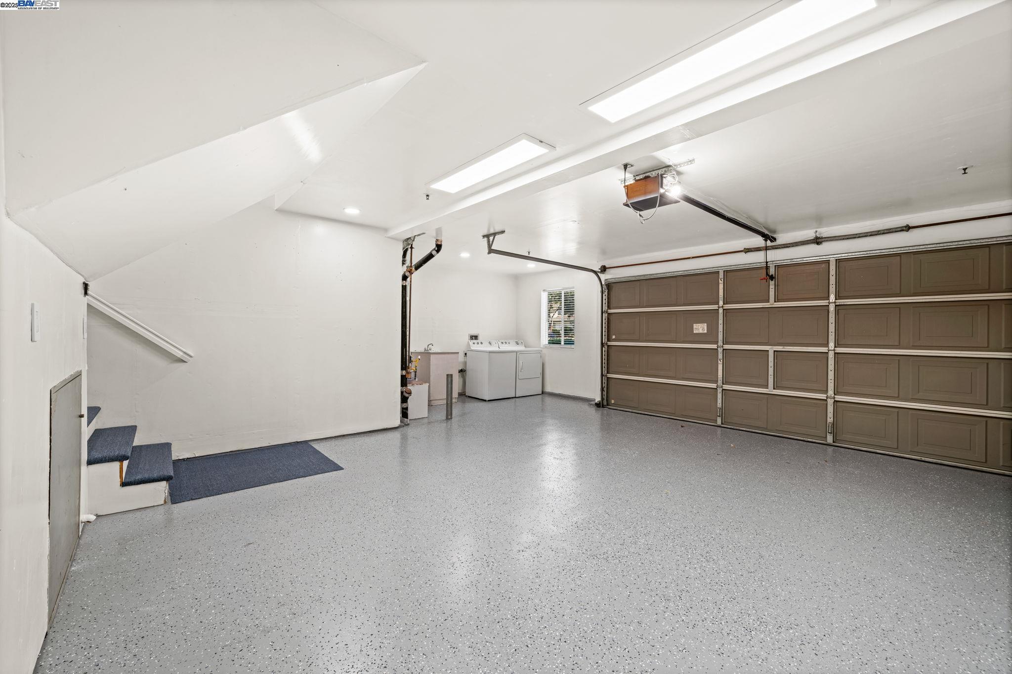 Dublin, California, 94568, United States, 3 Bedrooms Bedrooms, ,3 BathroomsBathrooms,Residential,For Sale,2006259