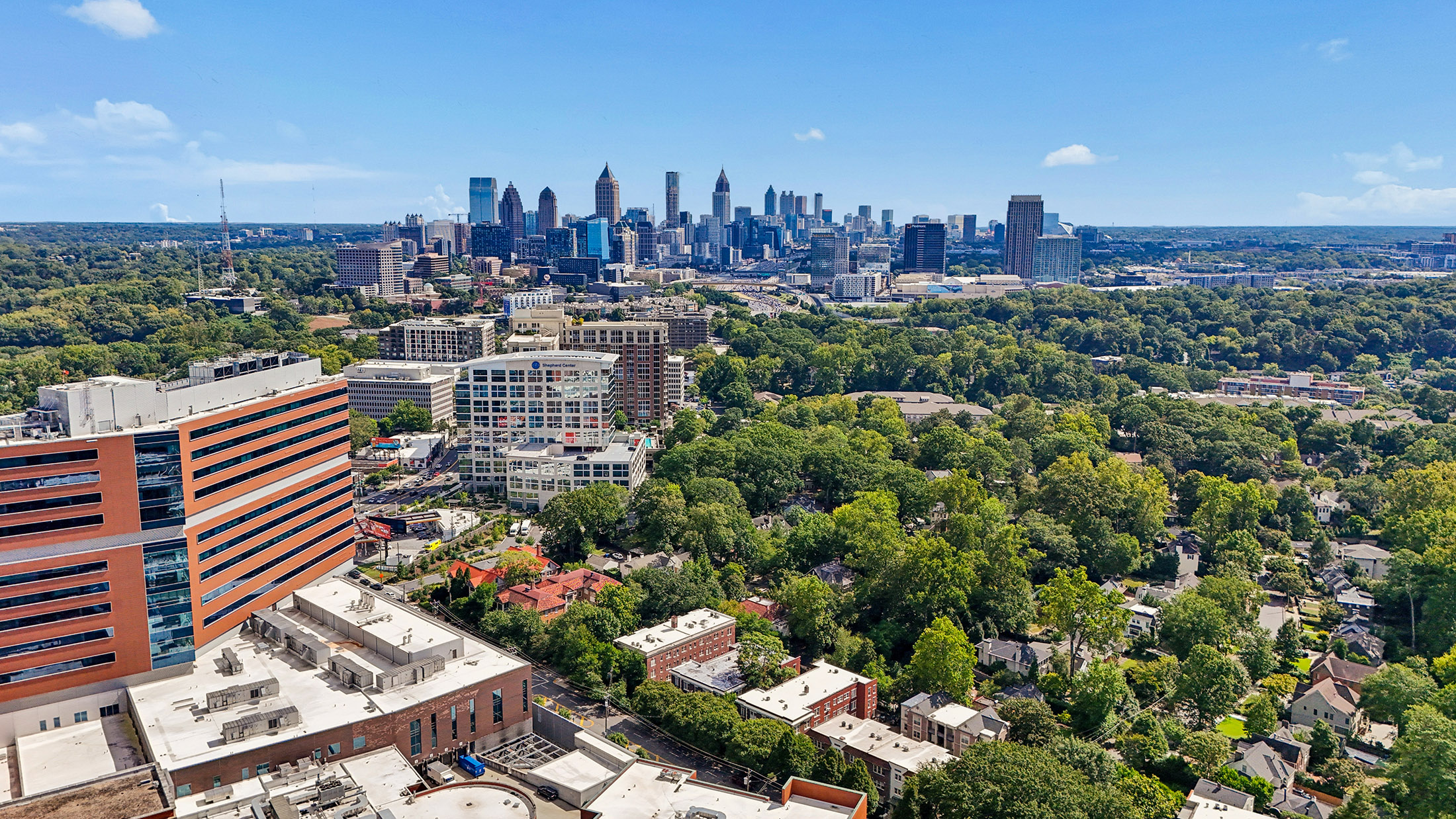  Beautiful Top Floor End Unit Condo Combines Historic Charm and Modern Finishes - 物件實景