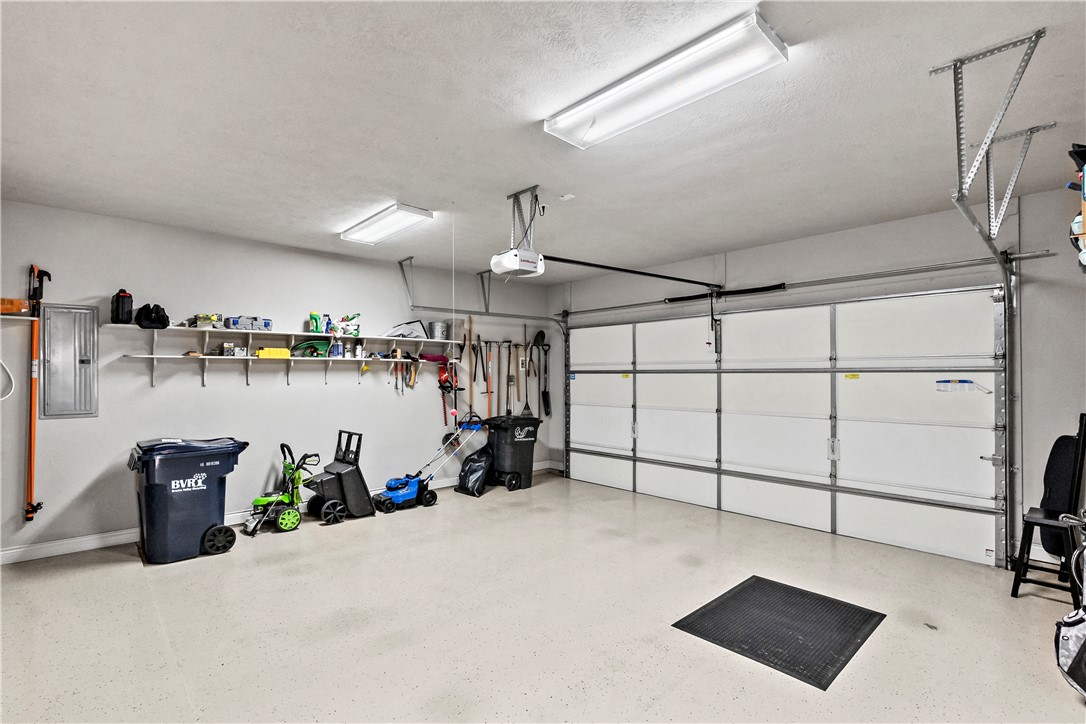 College Station, Texas, 77845, United States, 3 Bedrooms Bedrooms, ,3 BathroomsBathrooms,Residential,For Sale,1940583