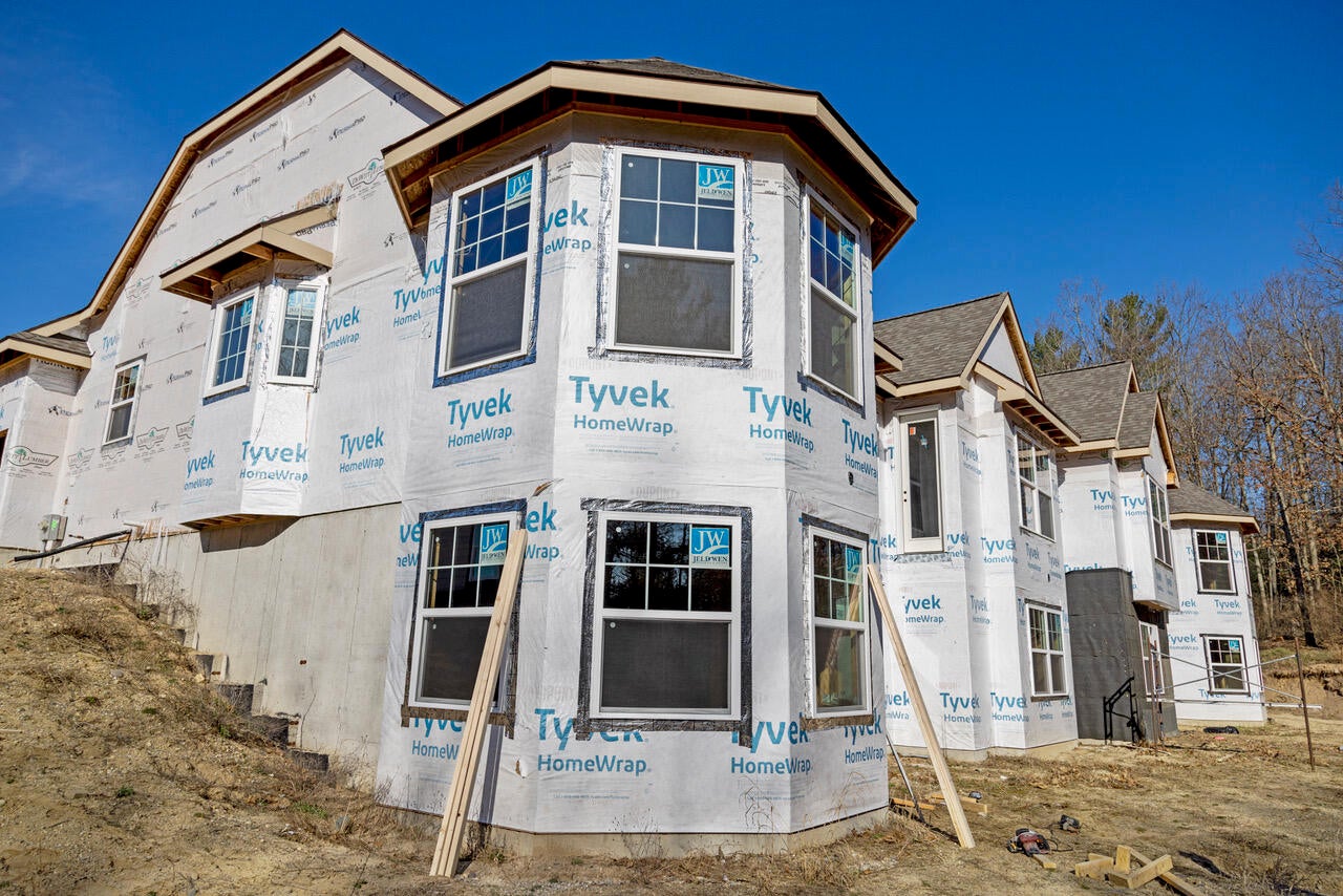Stanwood, Michigan, 49346, United States, 2 Bedrooms Bedrooms, ,3 BathroomsBathrooms,Residential,For Sale,1812728