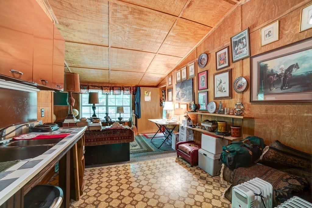 Hiawassee, Georgia, 30546, United States, 3 Bedrooms Bedrooms, ,4 BathroomsBathrooms,Residential,For Sale,1981335