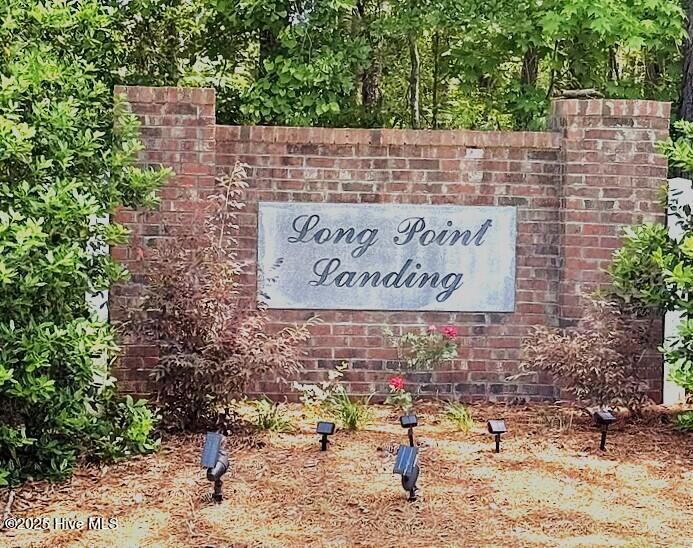 Chocowinity, North Carolina, 27817, United States, 4 Bedrooms Bedrooms, ,5 BathroomsBathrooms,Residential,For Sale,1827727