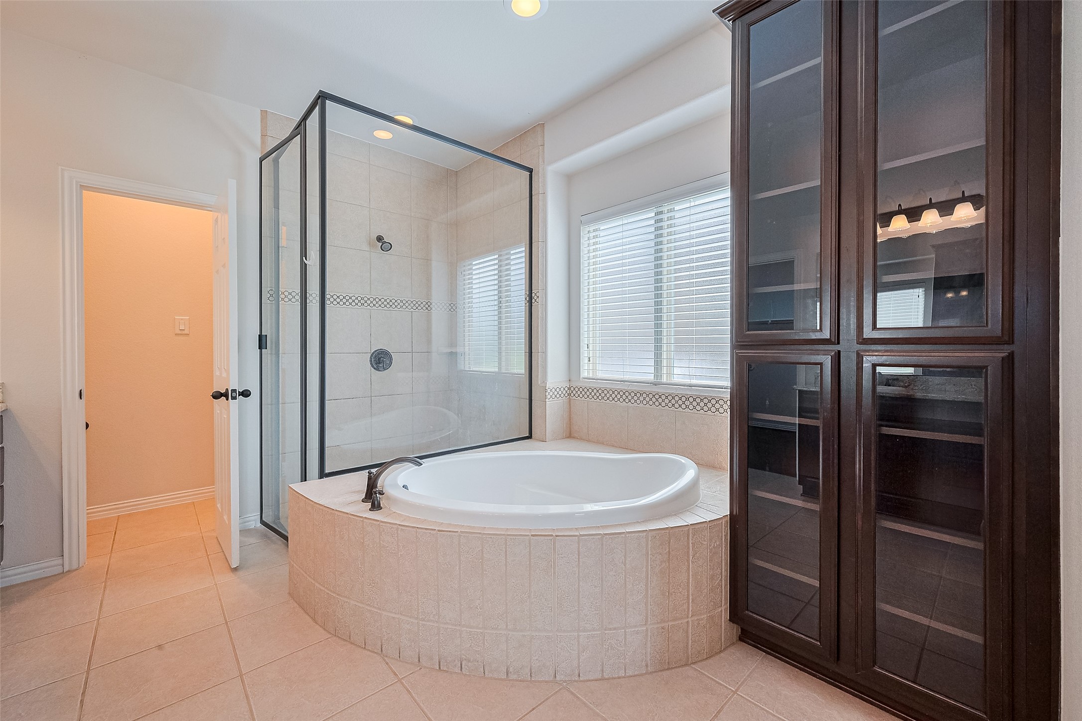 Cypress, Texas, 77433, United States, 5 Bedrooms Bedrooms, ,5 BathroomsBathrooms,Residential,For Sale,1998963