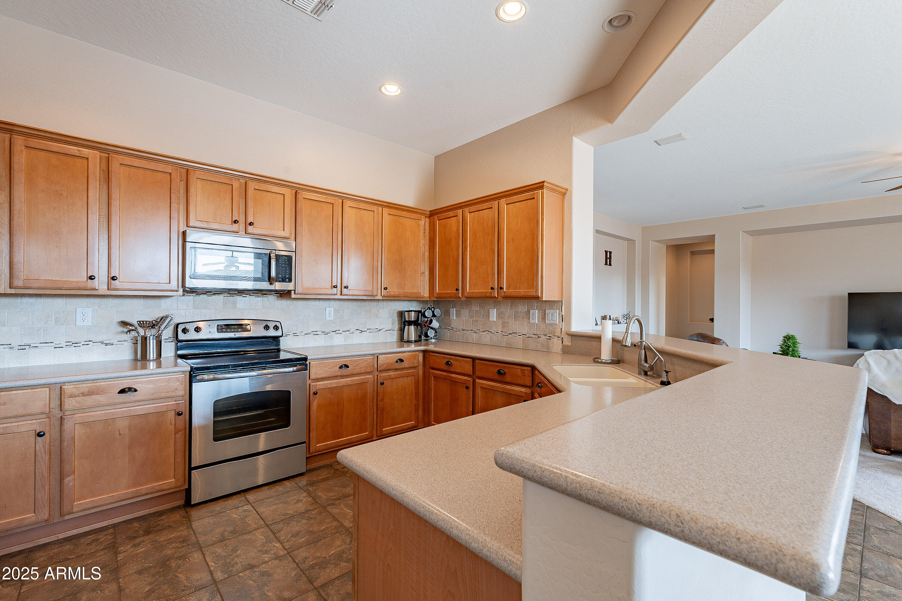 Phoenix, Arizona, 85086, United States, 3 Bedrooms Bedrooms, ,Residential,For Sale,1940950