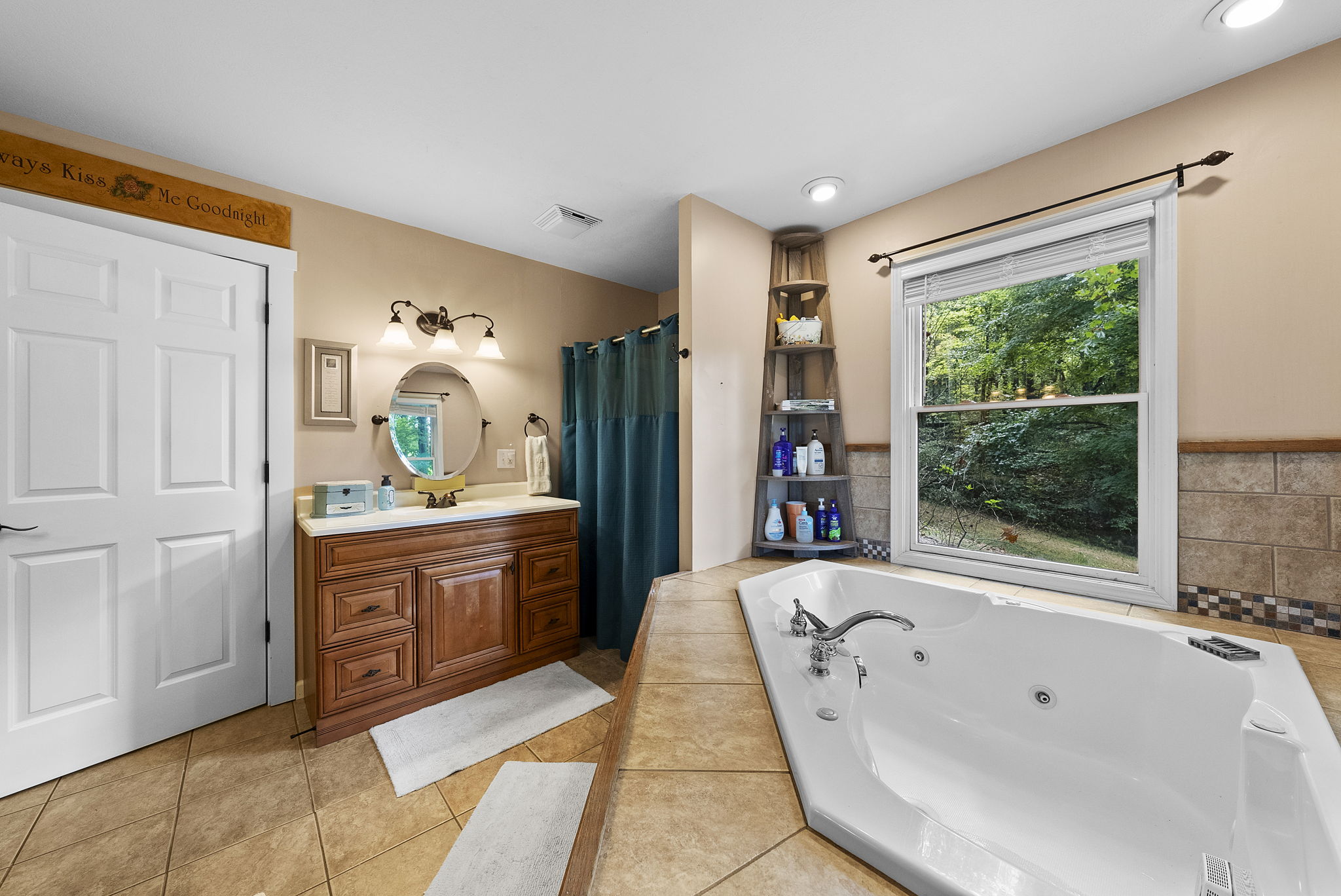 Bloomfield, Indiana, 47424, United States, 3 Bedrooms Bedrooms, ,2 BathroomsBathrooms,Residential,For Sale,1976098