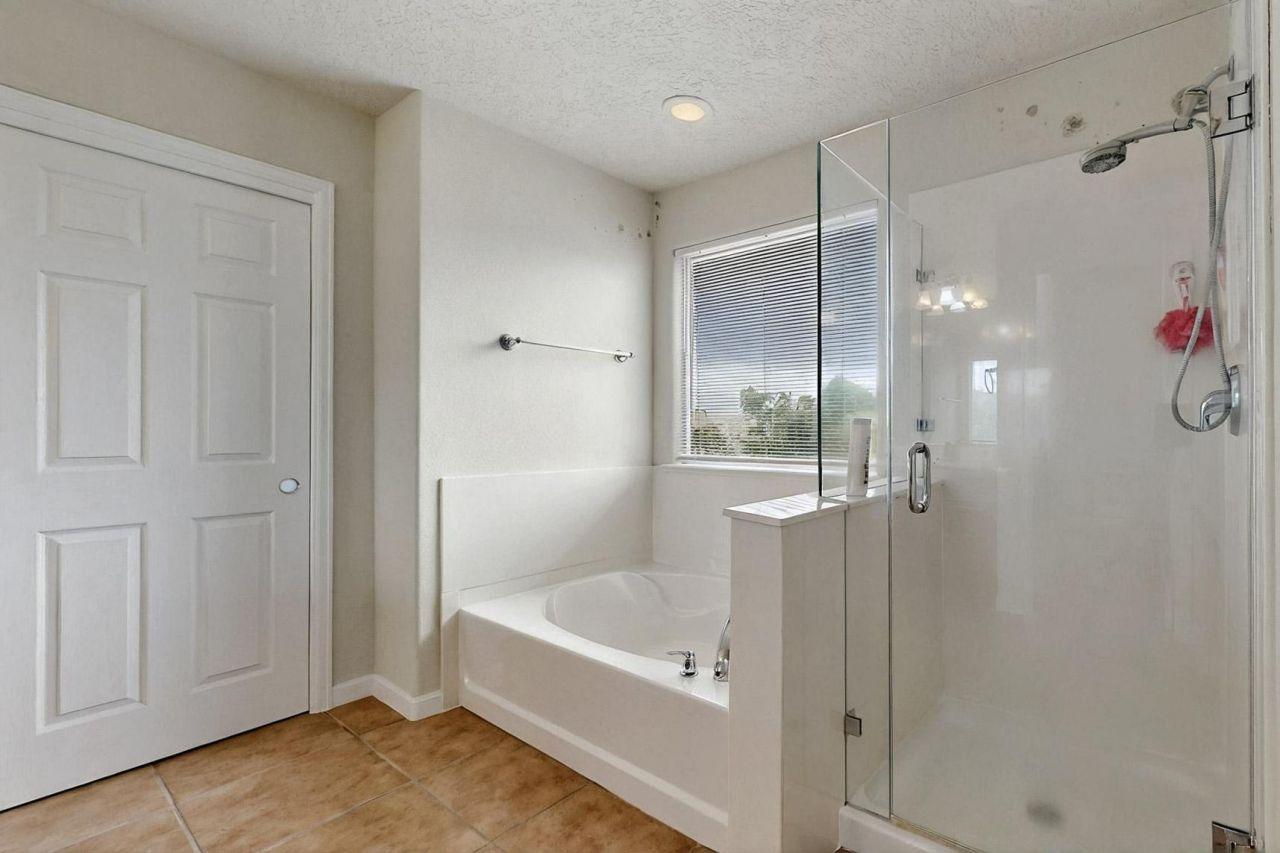 Rio Rancho, New Mexico, 87124, United States, 4 Bedrooms Bedrooms, ,3 BathroomsBathrooms,Residential,For Sale,1804935