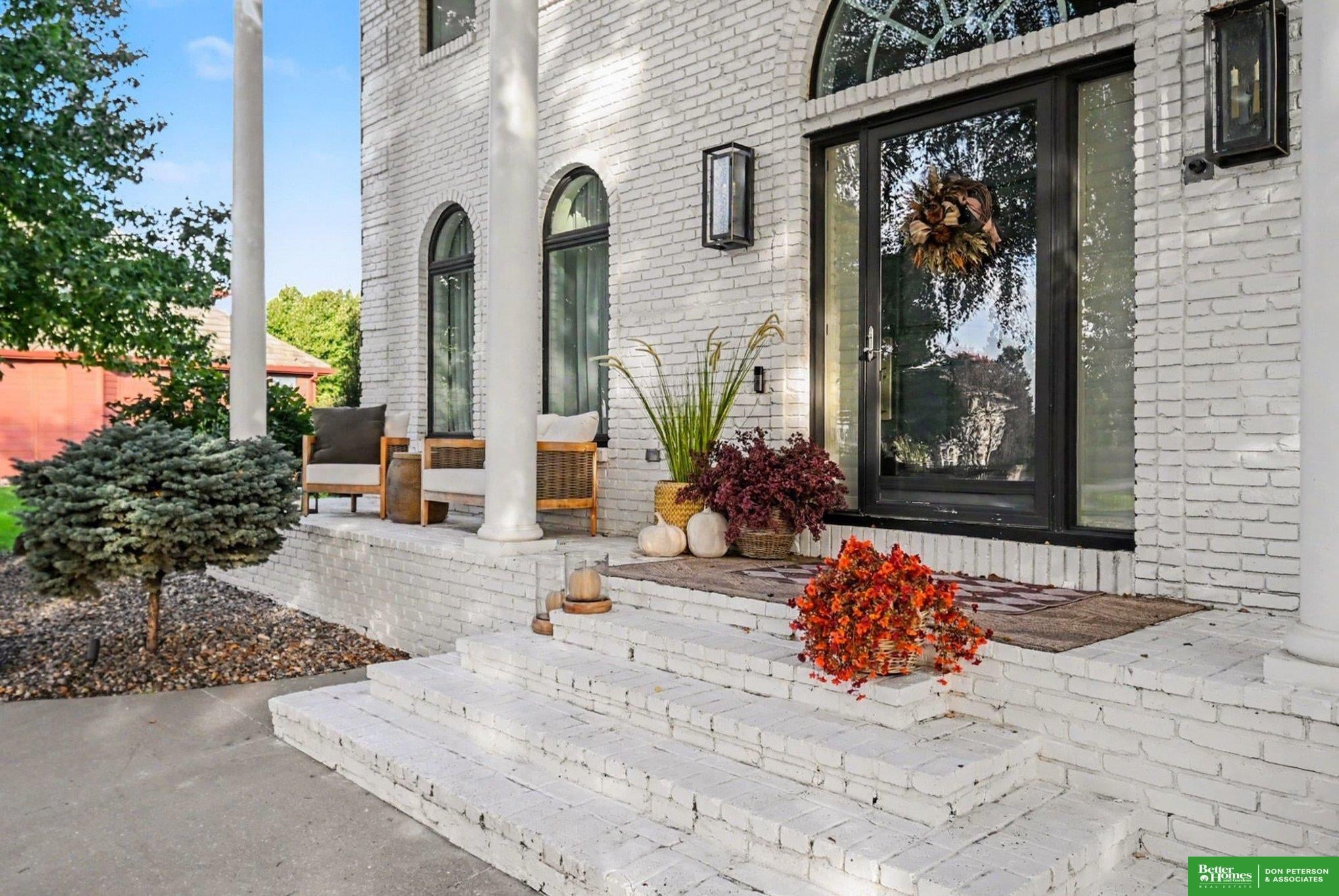 Bristolwood Dr, Fremont, NE 68025