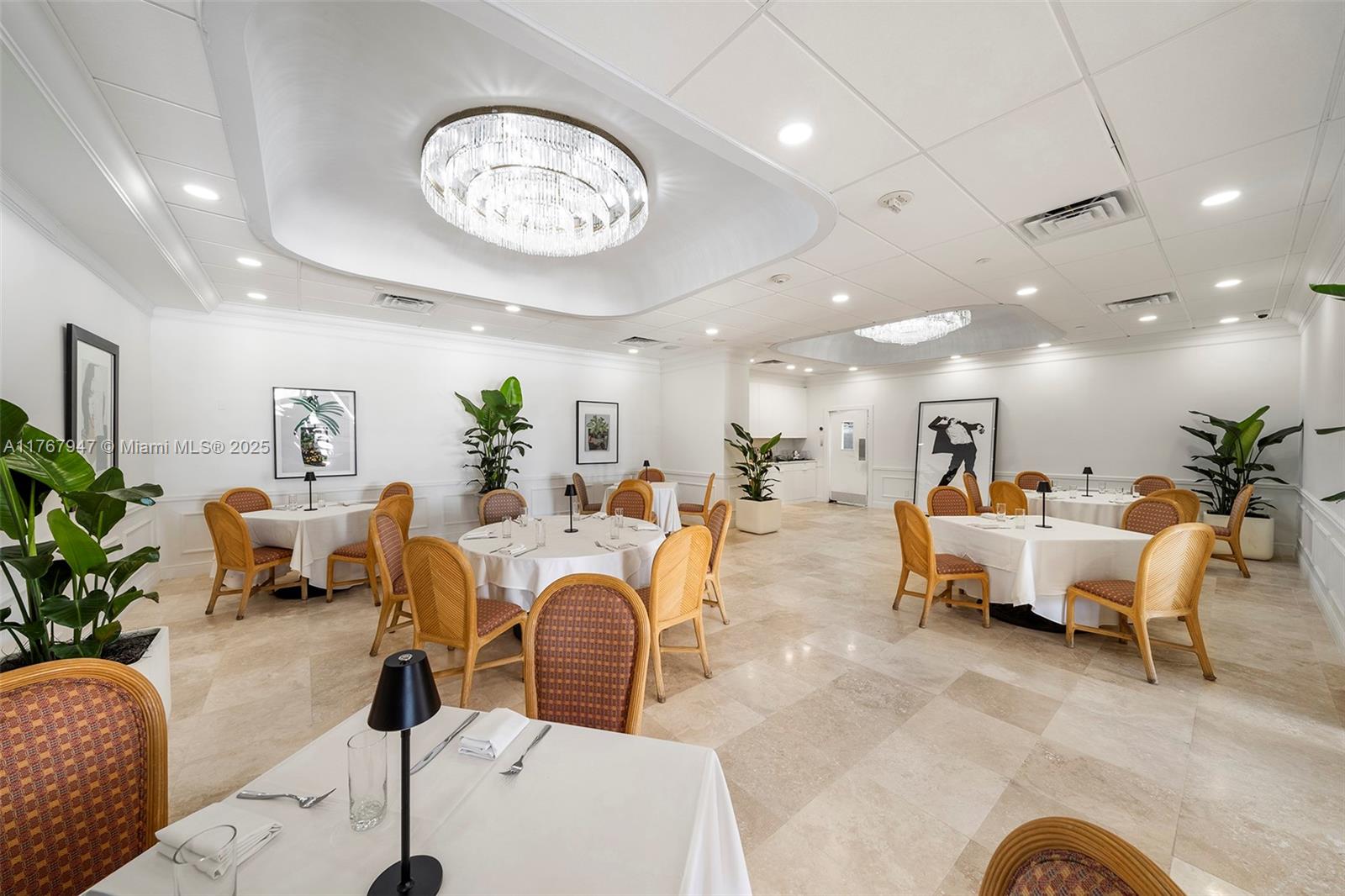 Miami Beach, Florida, 33140, United States, 3 Bedrooms Bedrooms, ,4 BathroomsBathrooms,Residential,For Sale,1745690