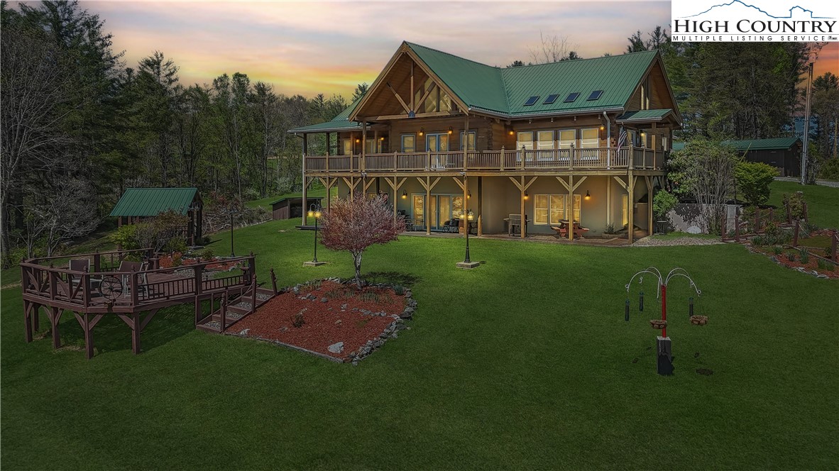 Grassy Creek, North Carolina, 28631, United States, 3 Bedrooms Bedrooms, ,4 BathroomsBathrooms,Residential,For Sale,1991857