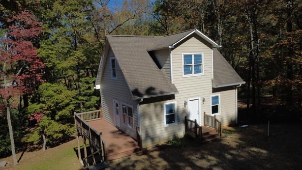 Murphy, North Carolina, 28906, United States, 4 Bedrooms Bedrooms, ,4 BathroomsBathrooms,Residential,For Sale,1989693