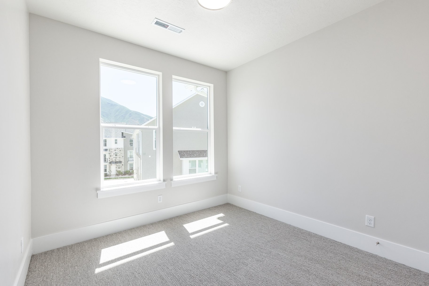  Three-Bedroom Soho Floor Plan at The Ridge at Spanish Fork - 物件實景