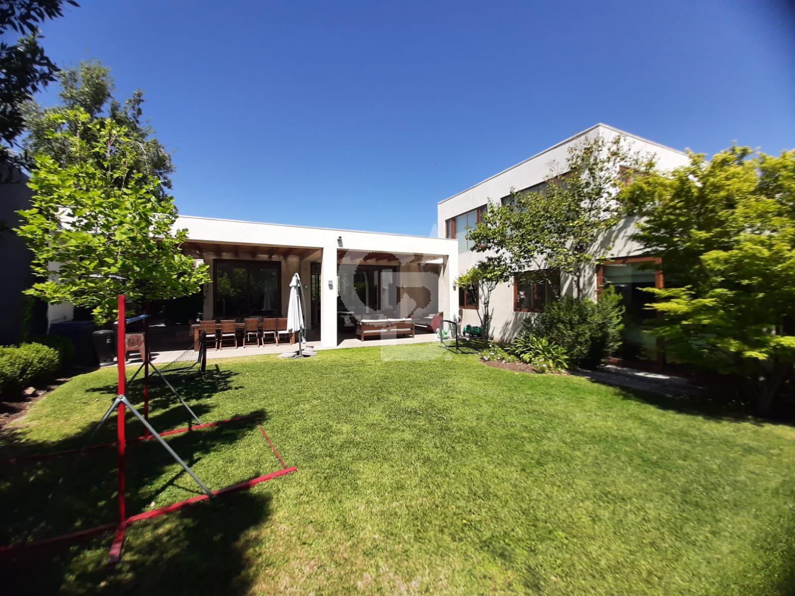 Colina, Chile, 4 Bedrooms Bedrooms, ,4 BathroomsBathrooms,Residential,For Sale,1967973