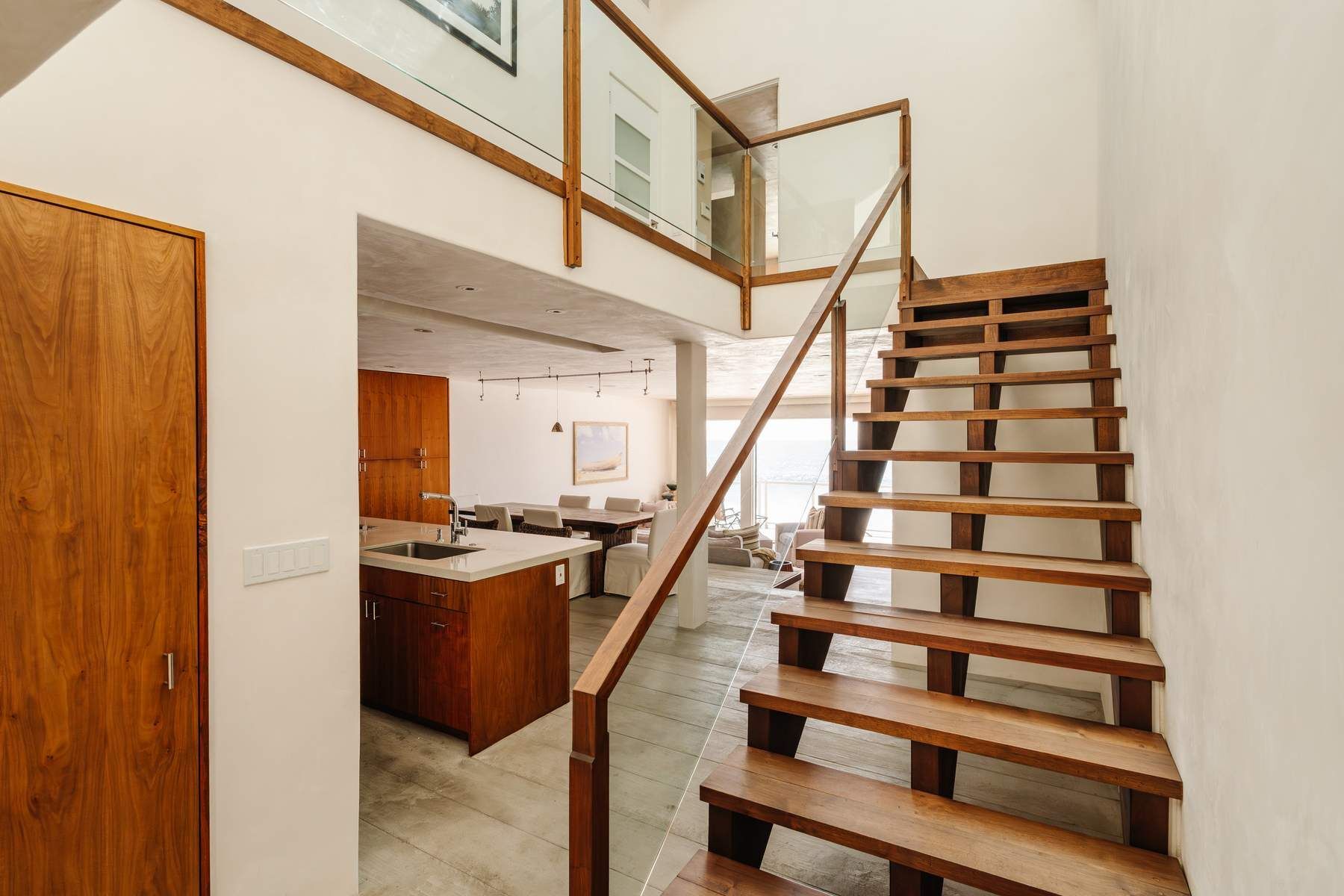  Own Malibu Road. Effortlessly - 物件實景