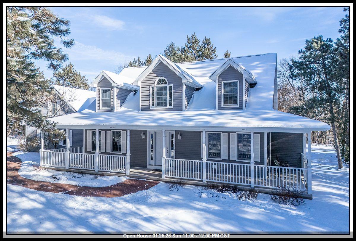 New London, Wisconsin, 54961-8857, United States, 4 Bedrooms Bedrooms, ,4 BathroomsBathrooms,Residential,For Sale,2001494