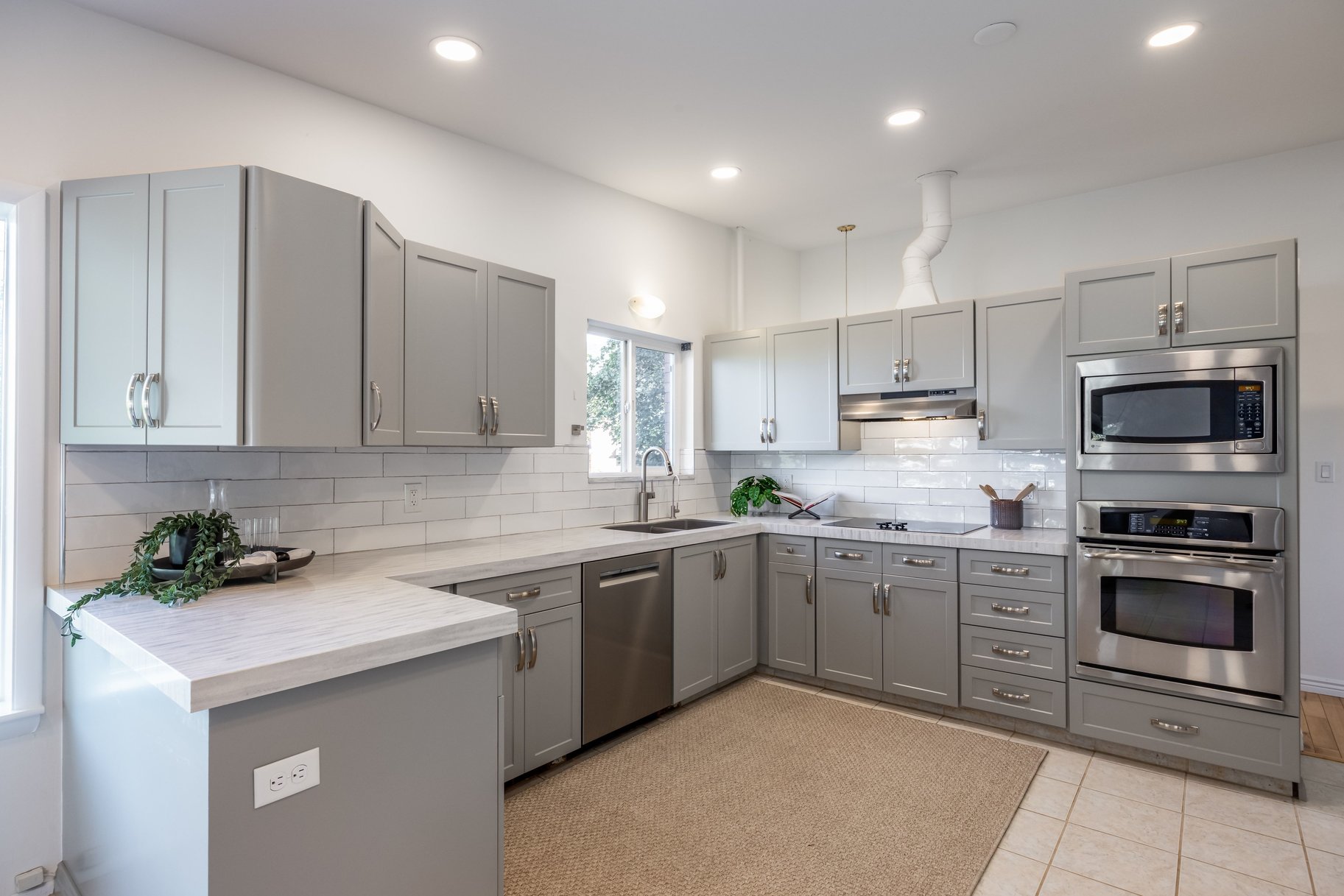  Olympus Cove Rambler with Walk-out Basement to Spacious Backyard - 物件實景