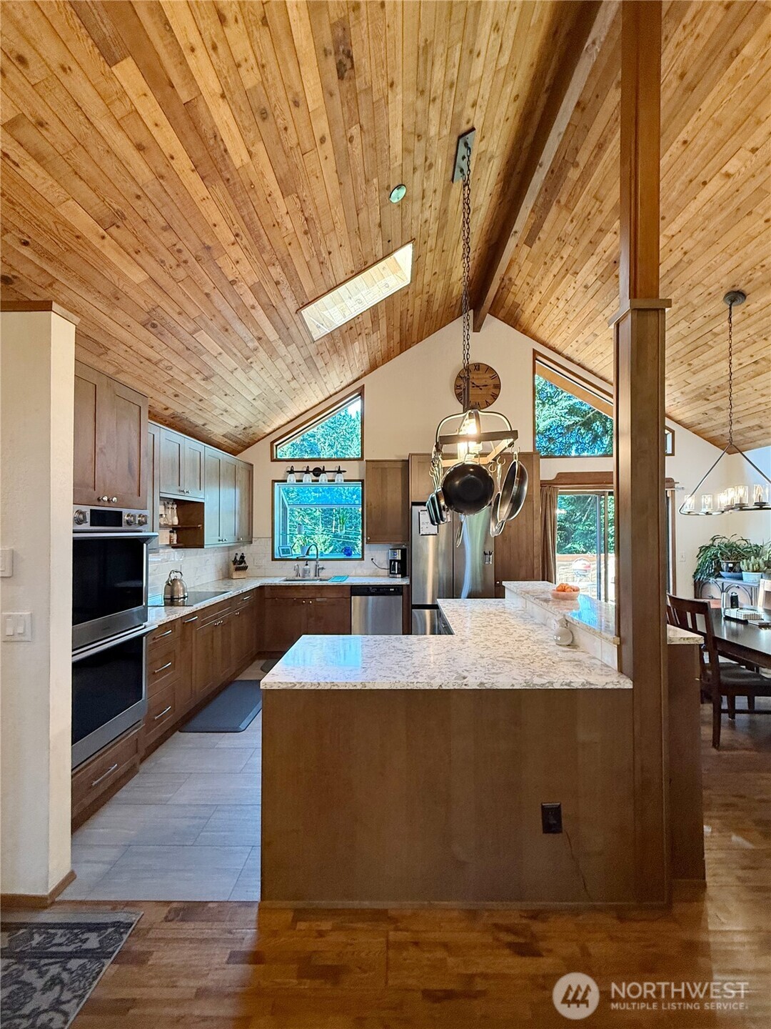 Edmonds, Washington, 98026, United States, 4 Bedrooms Bedrooms, ,2 BathroomsBathrooms,Residential,For Sale,1923504