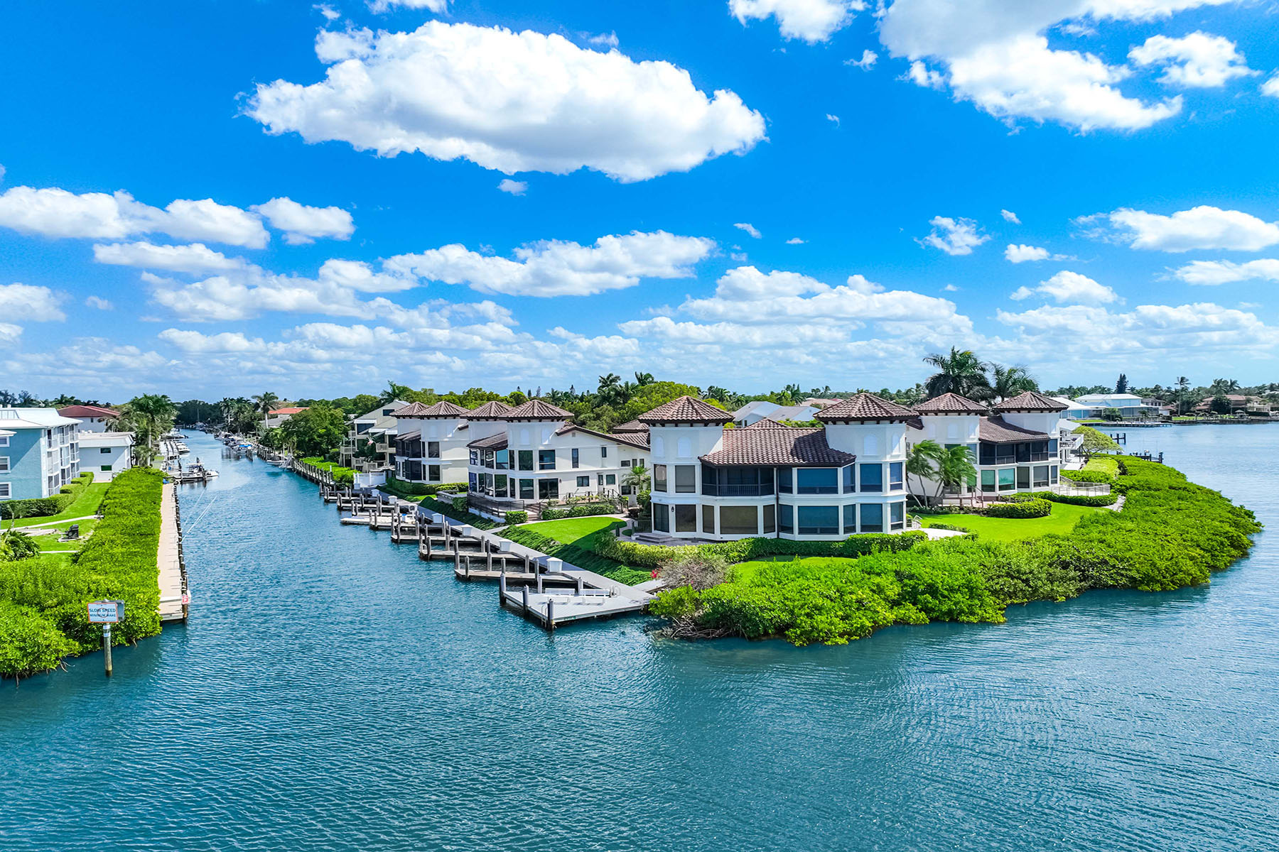  ROYAL HARBOR - BAYVIEW ESTATES - 物件實景