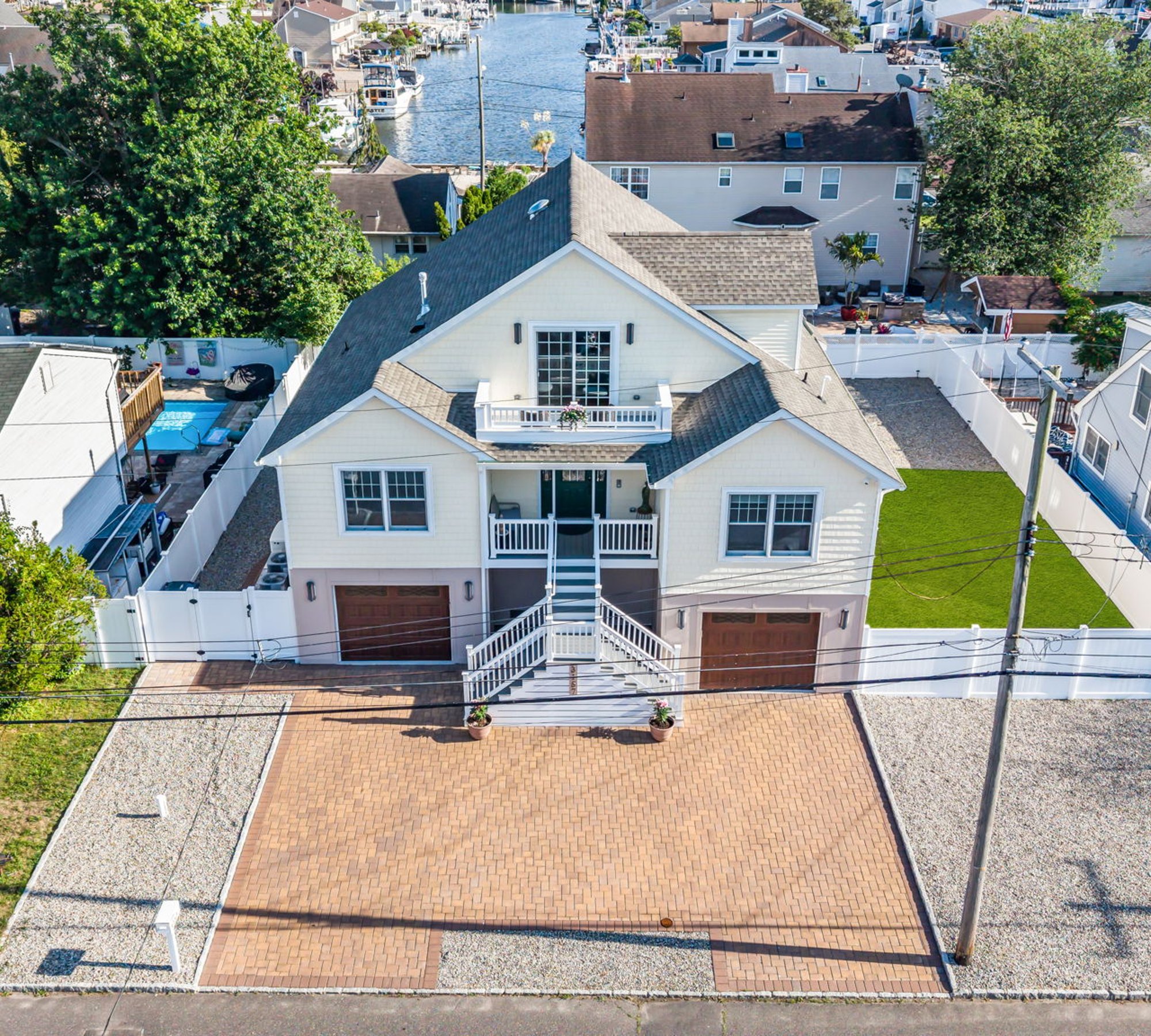  Custom Home in Windsor Park - 物件實景