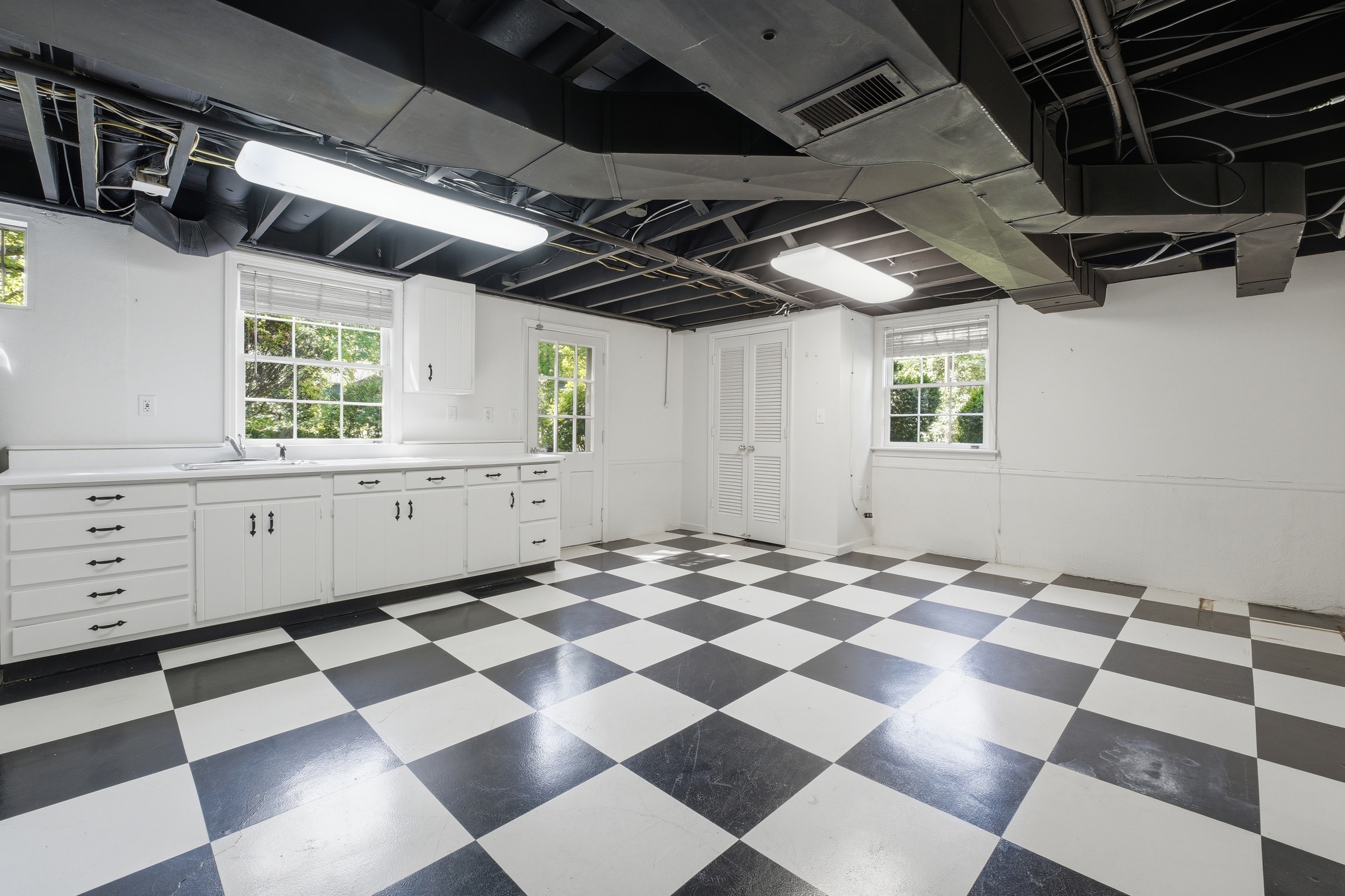  12000 Hazelwood Road, Anchorage, KY 40223 - 物件實景