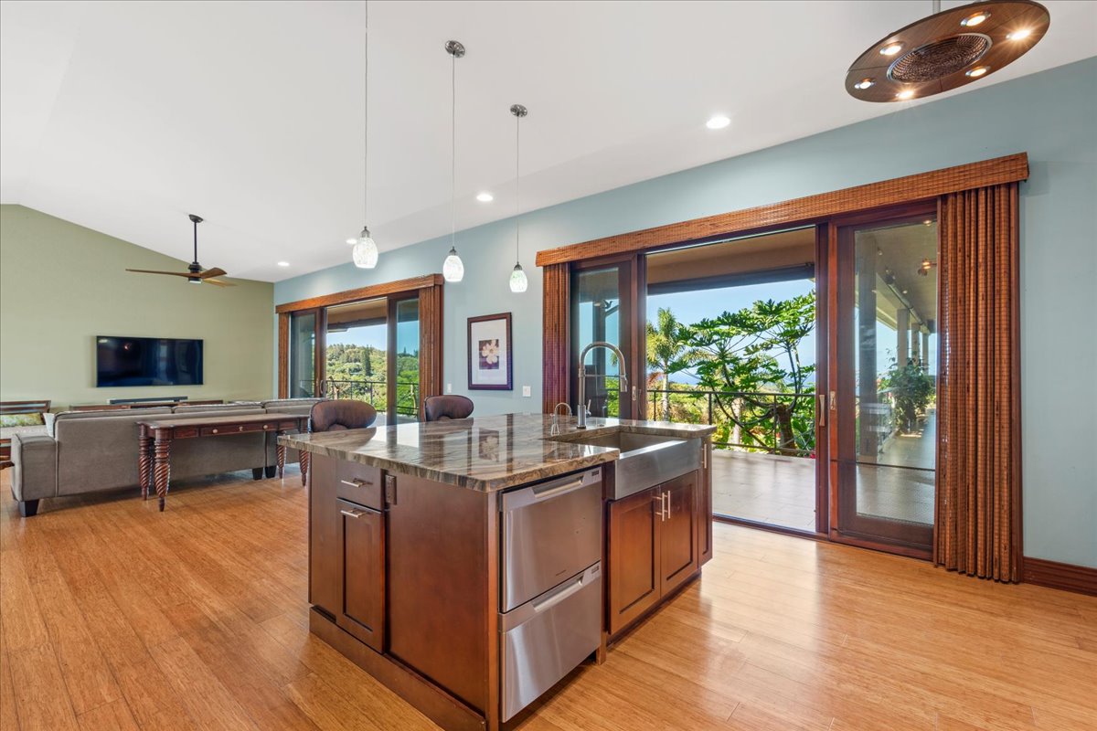 Haiku, Hawaii, 96708, United States, 4 Bedrooms Bedrooms, ,3 BathroomsBathrooms,Residential,For Sale,2002523