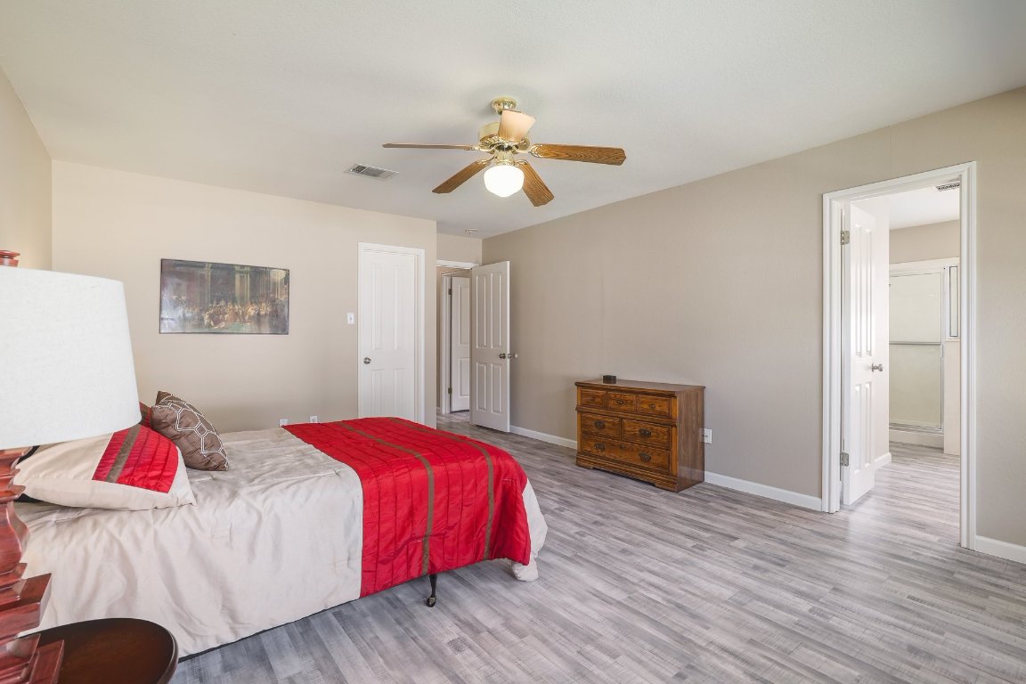 Austin, Texas, 78749, United States, 4 Bedrooms Bedrooms, ,2 BathroomsBathrooms,Residential,For Sale,1985456