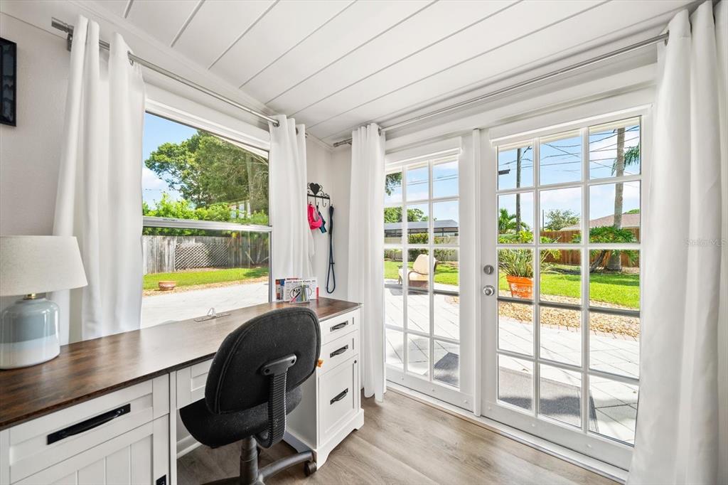 Belleair, Florida, 33756, United States, 2 Bedrooms Bedrooms, ,2 BathroomsBathrooms,Residential,For Sale,1917334