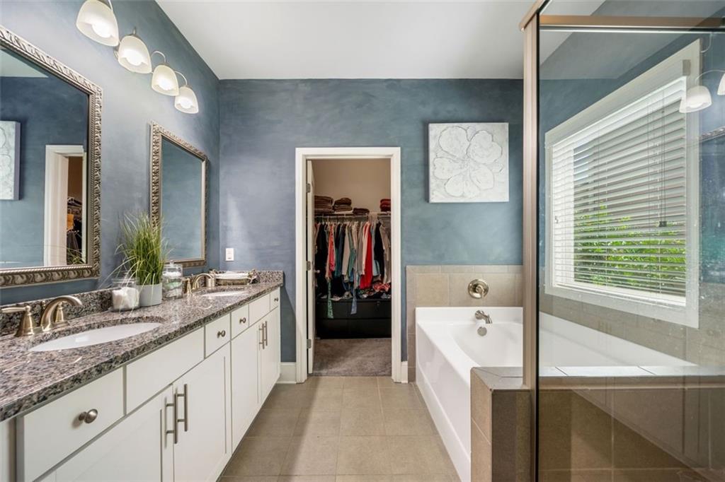 Flowery Branch, Georgia, 30542, United States, 4 Bedrooms Bedrooms, ,3 BathroomsBathrooms,Residential,For Sale,1901003