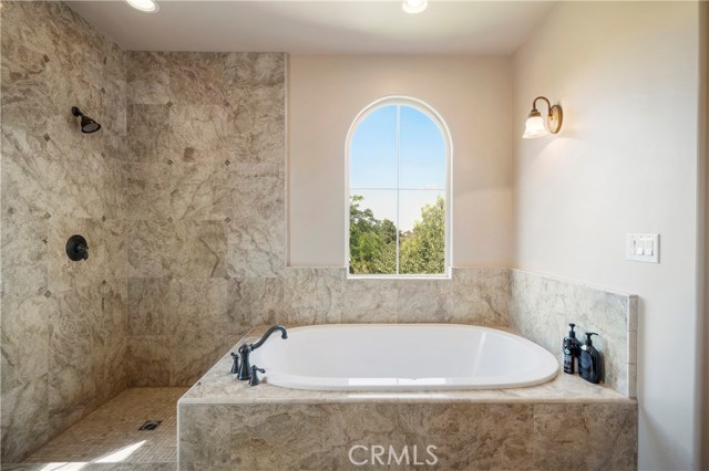 Murrieta, California, 92562, United States, 4 Bedrooms Bedrooms, ,4 BathroomsBathrooms,Residential,For Sale,1978408