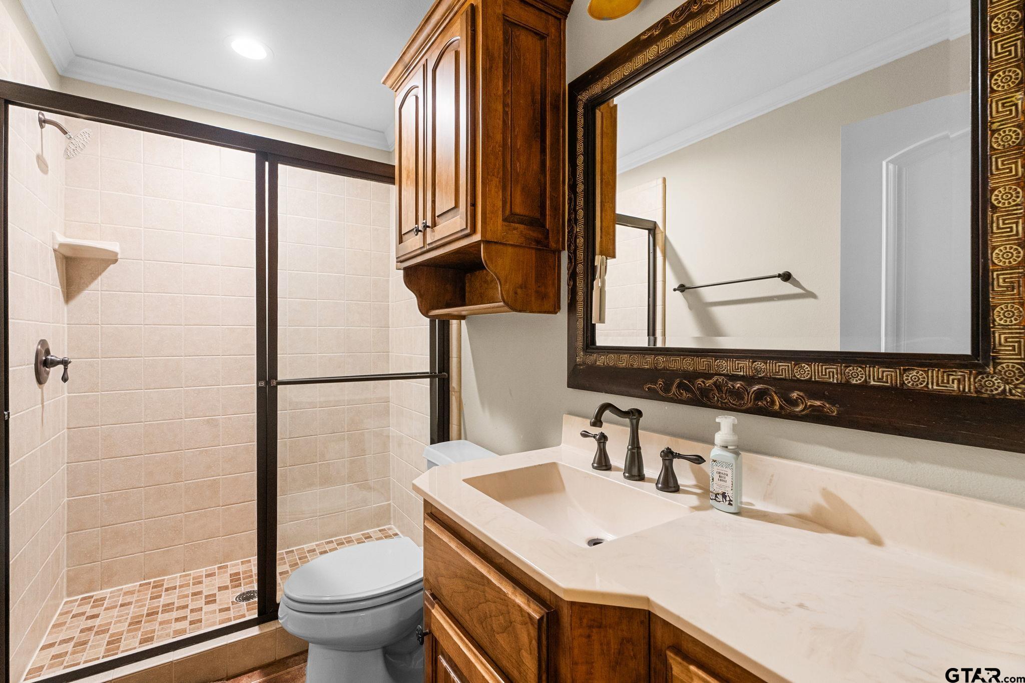 Tyler, Texas, 75703, United States, 4 Bedrooms Bedrooms, ,6 BathroomsBathrooms,Residential,For Sale,1818299