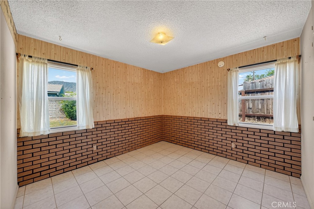 Glendora, California, 91741, United States, 2 Bedrooms Bedrooms, ,1 BathroomBathrooms,Residential,For Sale,2049163