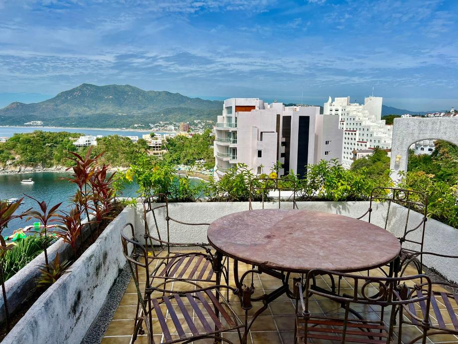 Calle de los riscos, Manzanillo, Colima, 28867, Mexico, 3 Bedrooms Bedrooms, ,3 BathroomsBathrooms,Residential,For Sale,Calle de los riscos,1416641