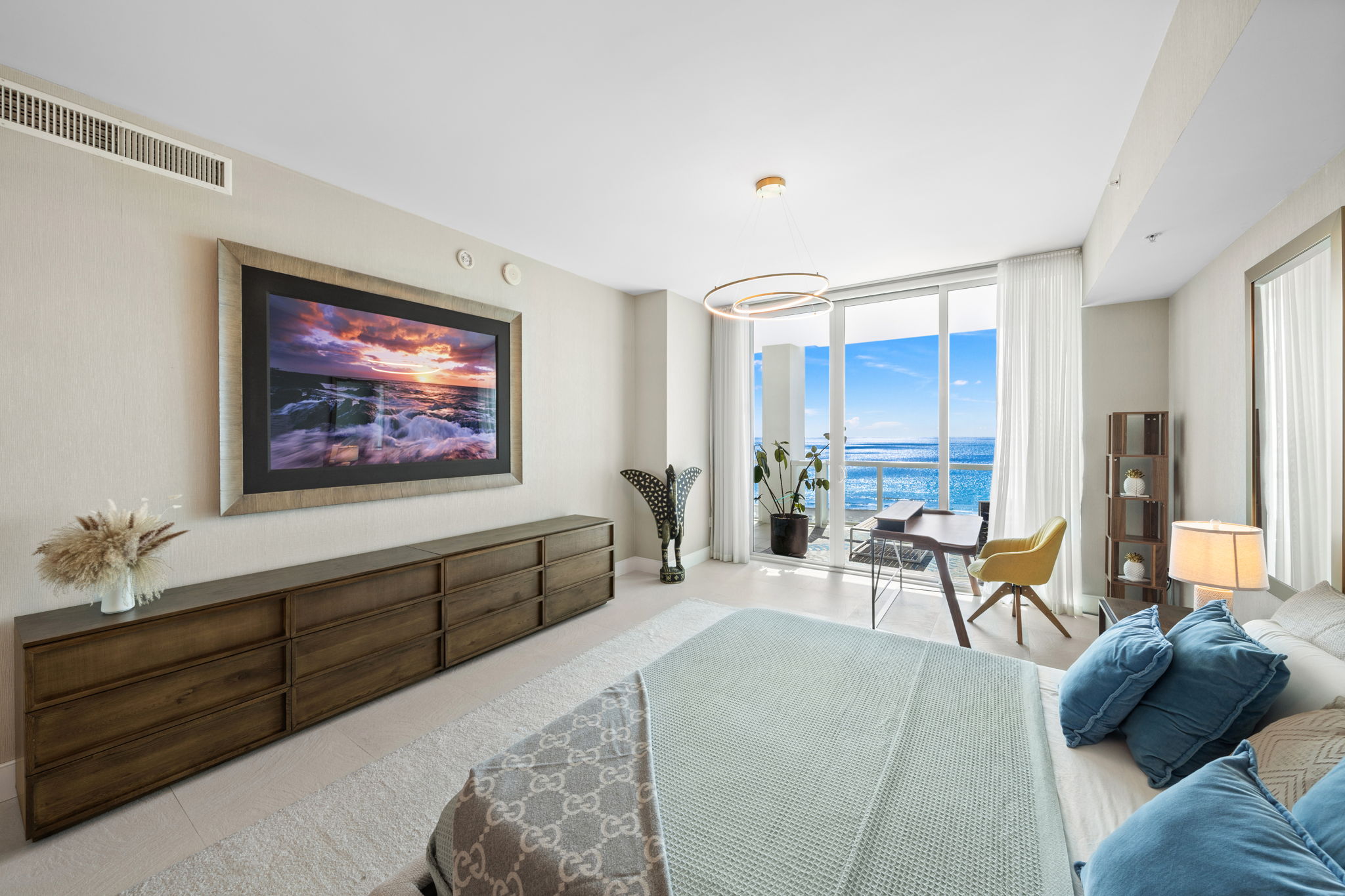  50 S Pointe Dr, Miami Beach, FL, 33139 - 物件實景