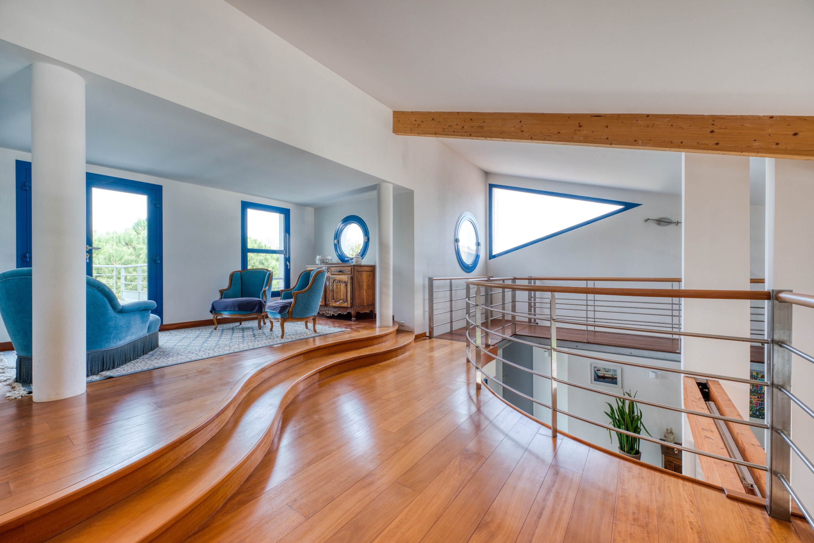  CONTEMPORARY VILLA - 物件實景