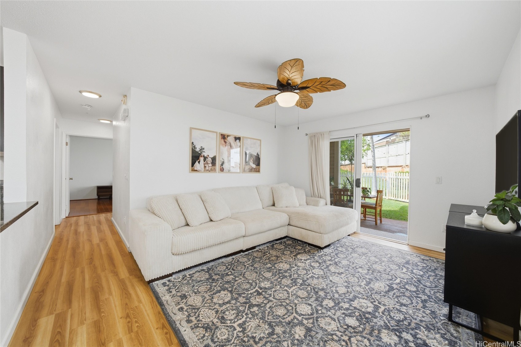 Waipahu, Hawaii, 96797, United States, 2 Bedrooms Bedrooms, ,2 BathroomsBathrooms,Residential,For Sale,1988168