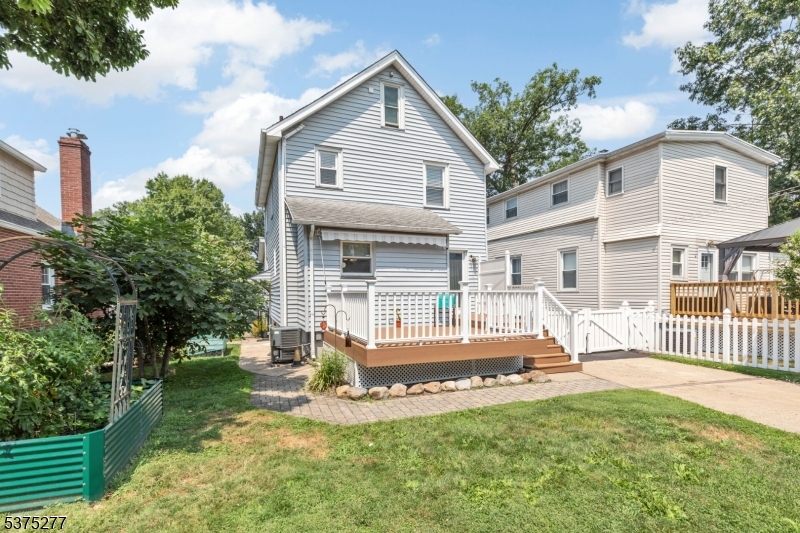 Garwood Boro, New Jersey, 07027, United States, 3 Bedrooms Bedrooms, ,2 BathroomsBathrooms,Residential,For Sale,1908282
