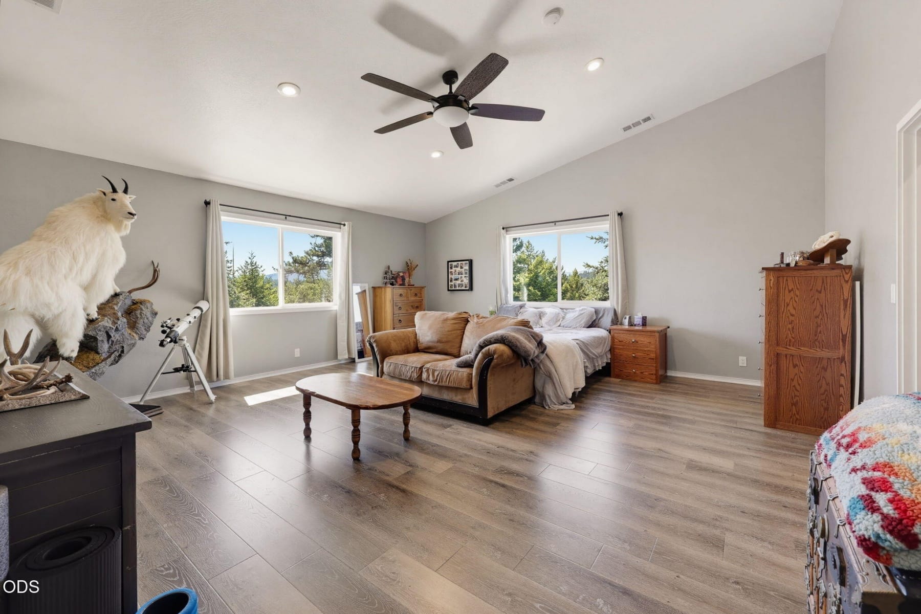  7036 Griffin Lane Jacksonville, OR 97530 - 物件實景