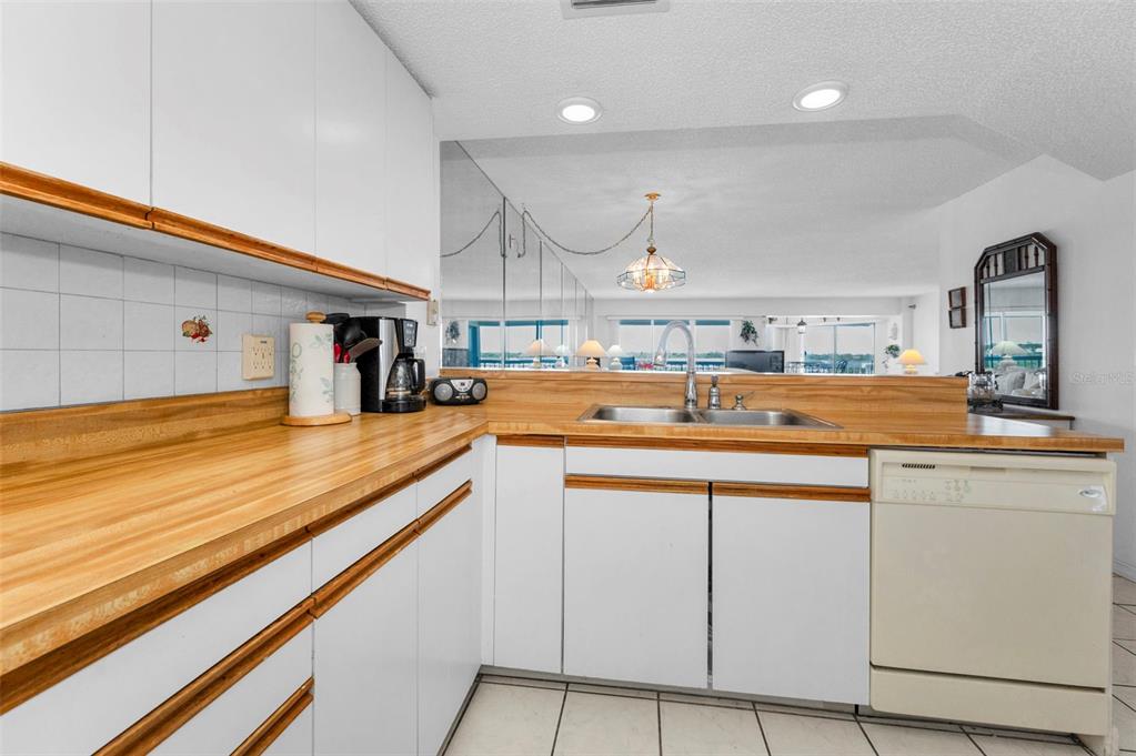 Indian Shores, Florida, 33785, United States, 2 Bedrooms Bedrooms, ,2 BathroomsBathrooms,Residential,For Sale,1992021