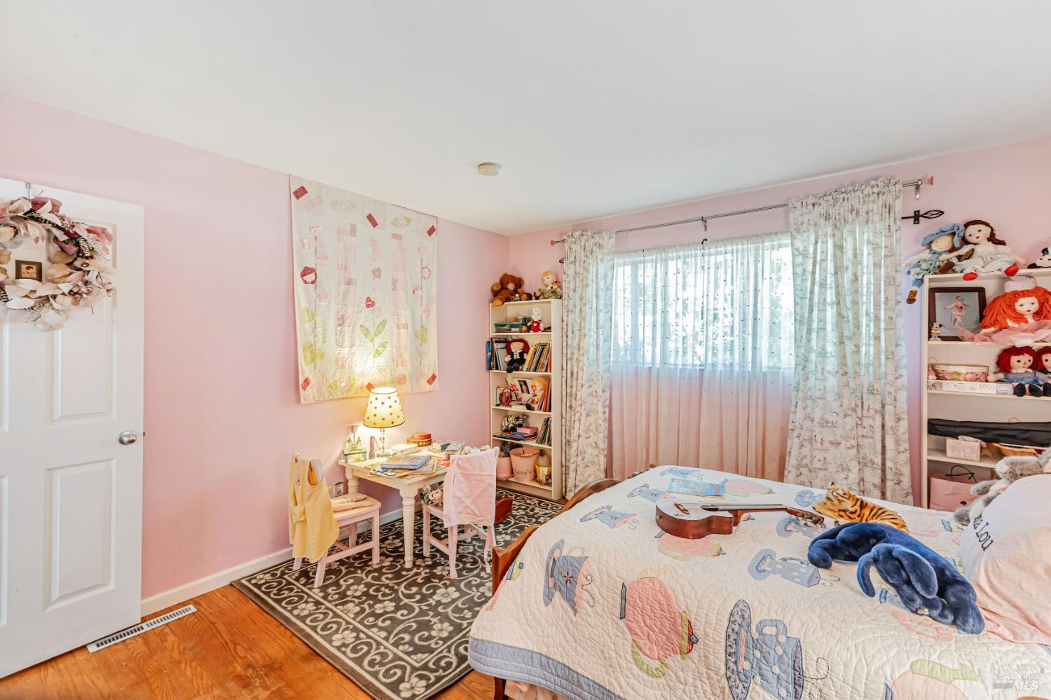 Sebastopol, California, 95472, United States, 3 Bedrooms Bedrooms, ,3 BathroomsBathrooms,Residential,For Sale,1993560