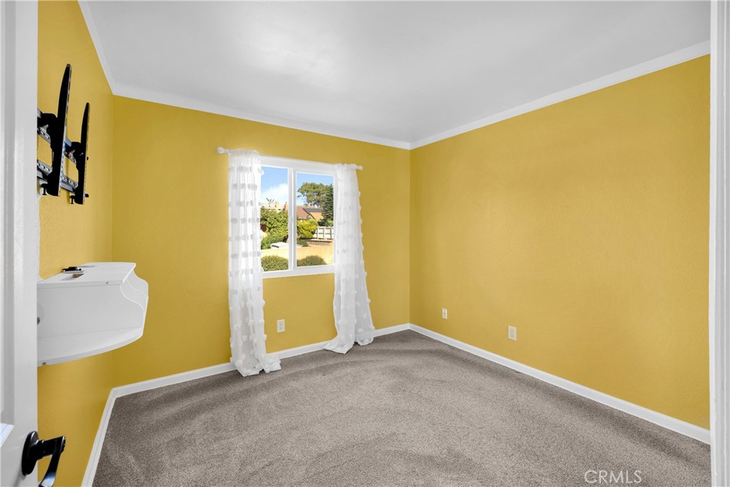 Pomona, California, 91766, United States, 4 Bedrooms Bedrooms, ,2 BathroomsBathrooms,Residential,For Sale,1977719