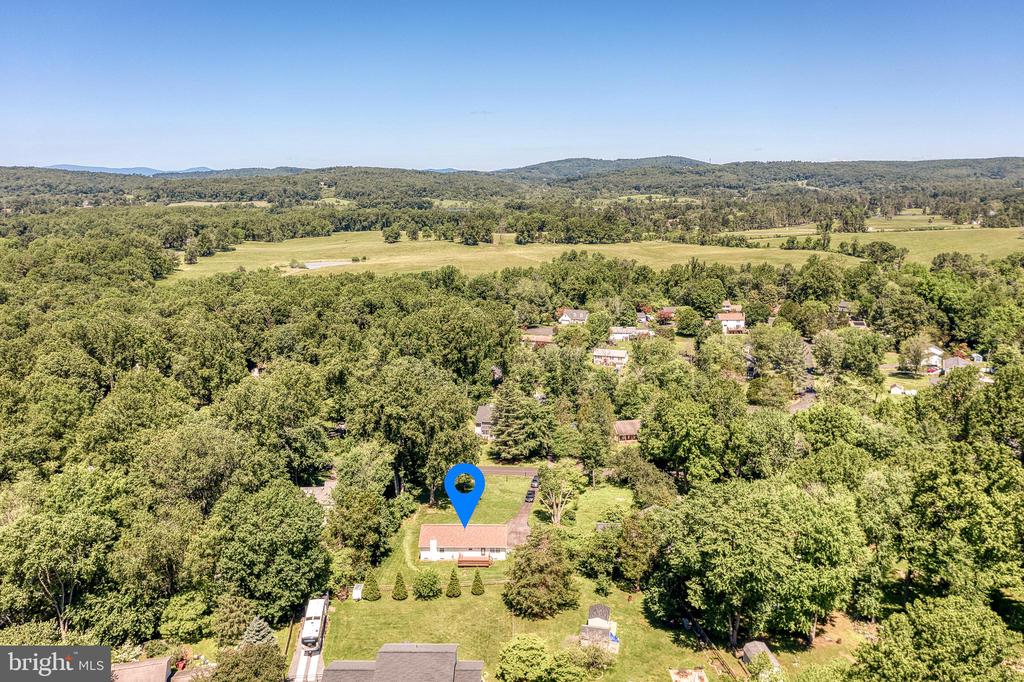 Warrenton, Virginia, 20187, United States, 3 Bedrooms Bedrooms, ,3 BathroomsBathrooms,Residential,For Sale,2049291