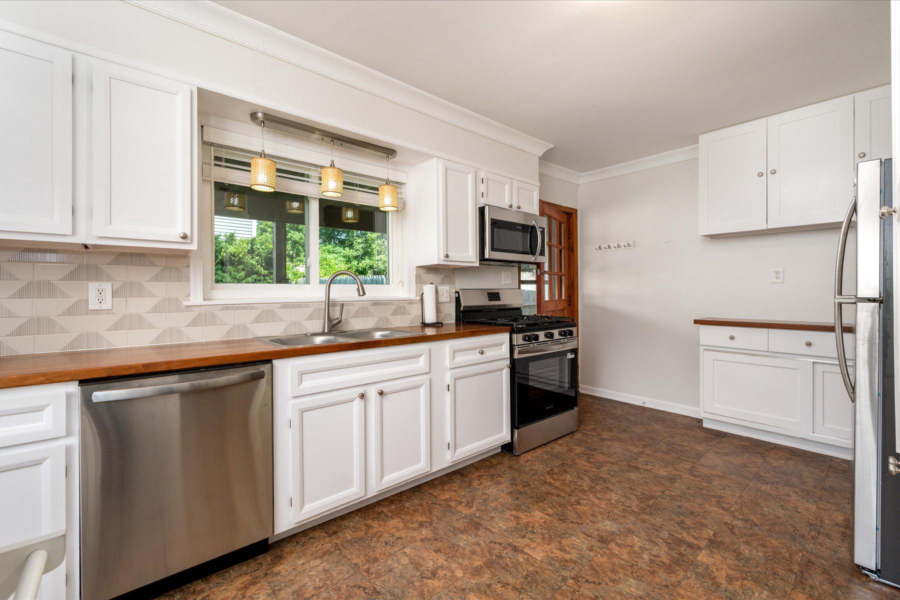  2033 Shore Drive, Edgewater, MD, 21037 - 物件實景