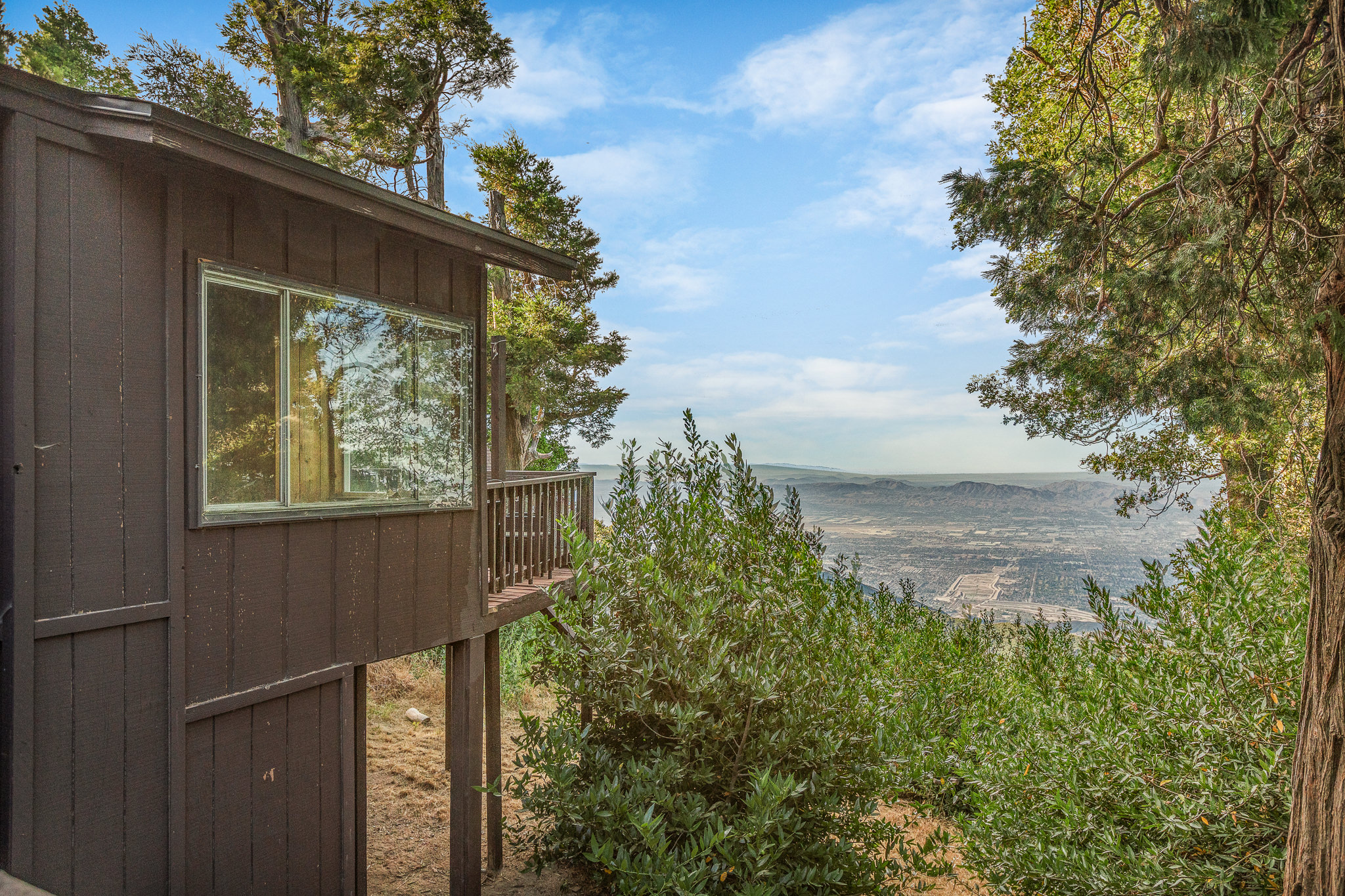  24251 Great View Drive, Crestline, CA 92325 - 物件實景