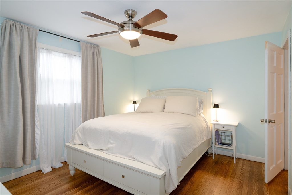 Chelmsford, Massachusetts, 01863, United States, 3 Bedrooms Bedrooms, ,2 BathroomsBathrooms,Residential,For Sale,1988056