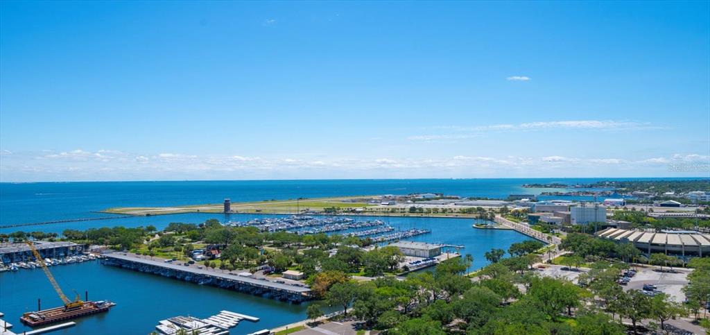 100 Beach Drive NE Unit 1900, St Petersburg, Florida, 33701, United States, 4 Bedrooms Bedrooms, ,6 BathroomsBathrooms,Residential,For Sale,100 Beach Drive NE Unit 1900,1618672
