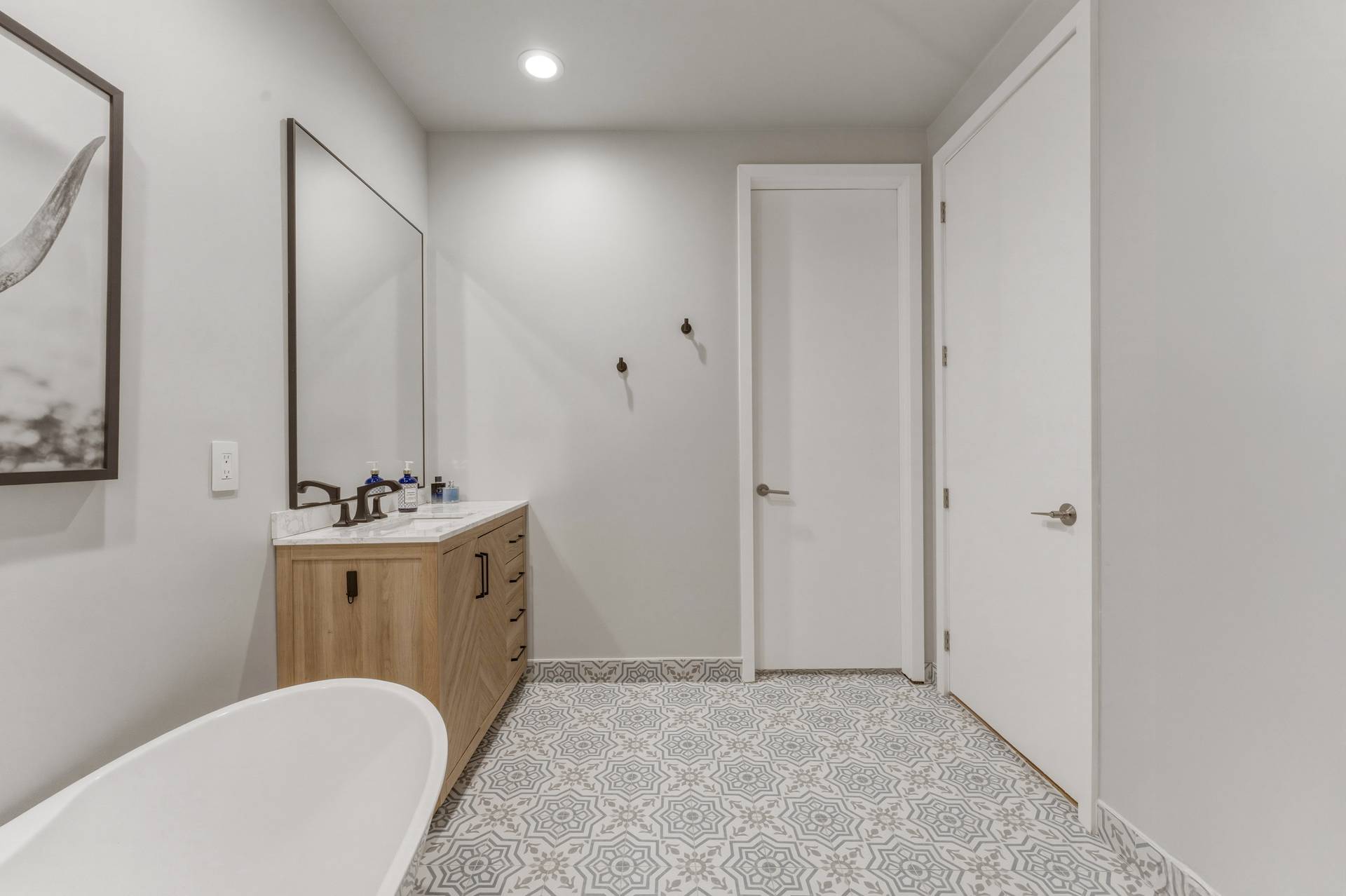  3036 Mcdonald Street, Miami, FL, 33133 - 物件實景