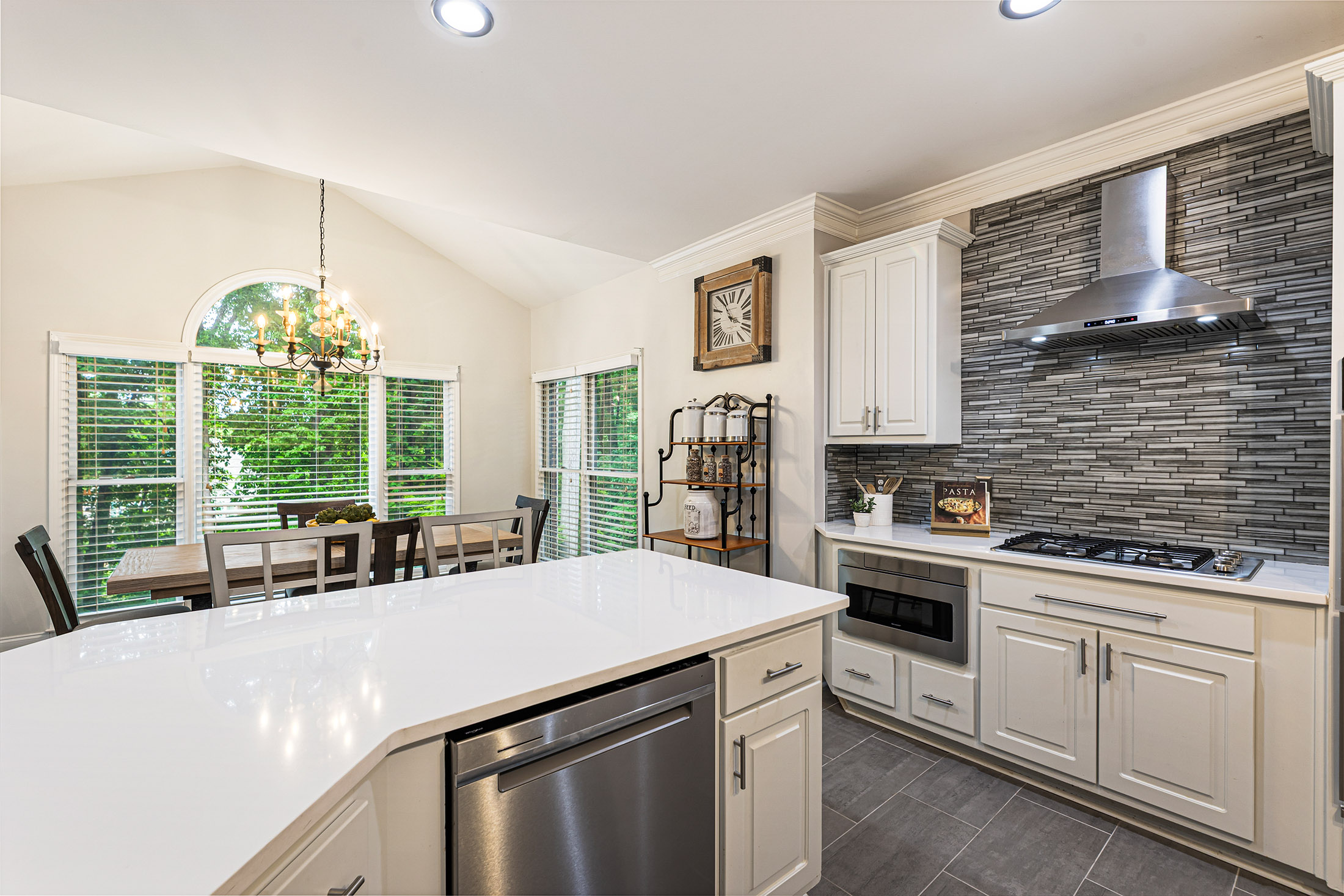  Incredible Opportunity in Milton’s Sought-After Stonebrook Farms - 物件實景