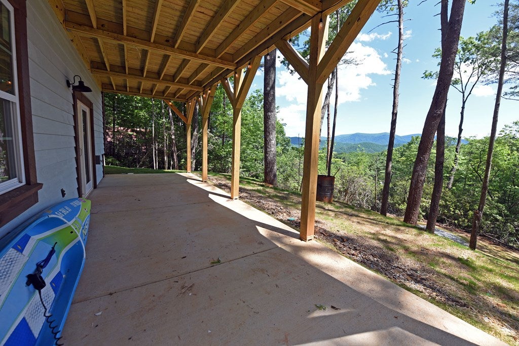 Blue Ridge, Georgia, 30513, United States, 2 Bedrooms Bedrooms, ,2 BathroomsBathrooms,Residential,For Sale,1805607